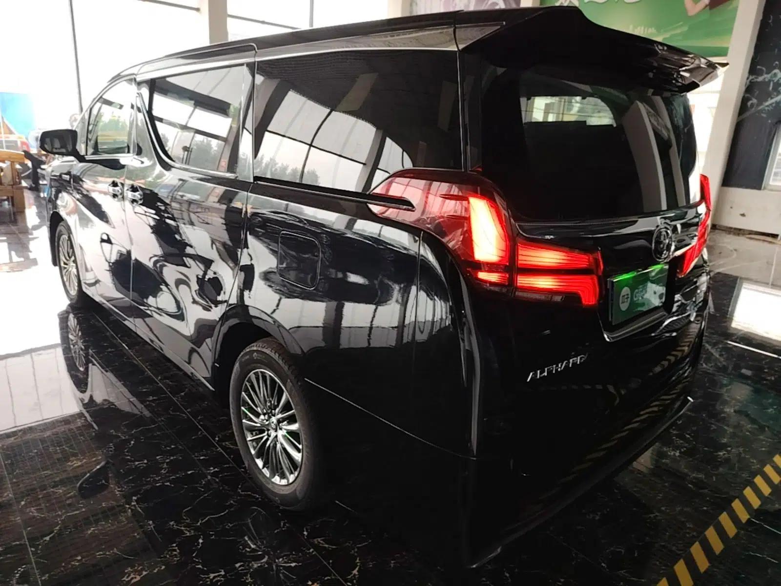 Toyota Alphard 2021 Dual-Engine 2.5L Luxury Edition — миниатюра 4