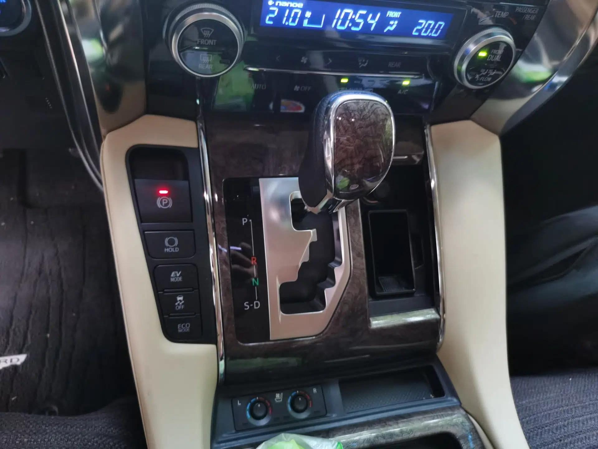 Toyota Alphard 2020 Dual-Engine 2.5L Prestige Edition — миниатюра 14
