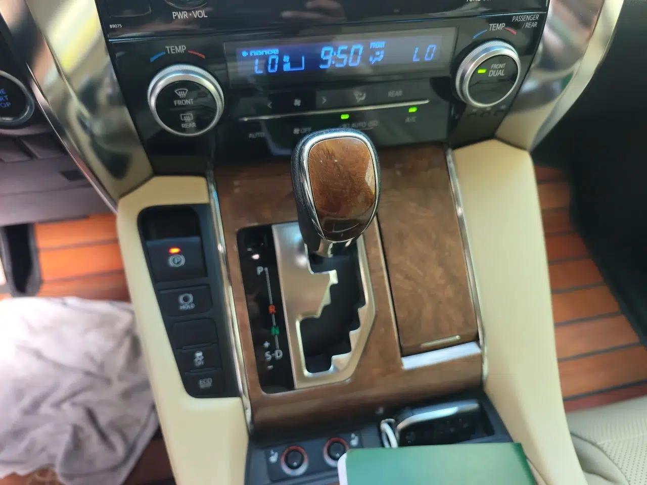 Toyota Alphard 2015 3.5L Prestige Edition — миниатюра 14