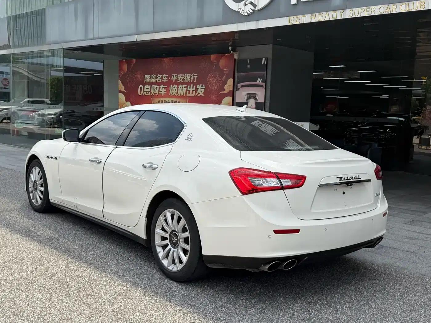 2017 Ghibli 3.0T Standard Edition — миниатюра 6