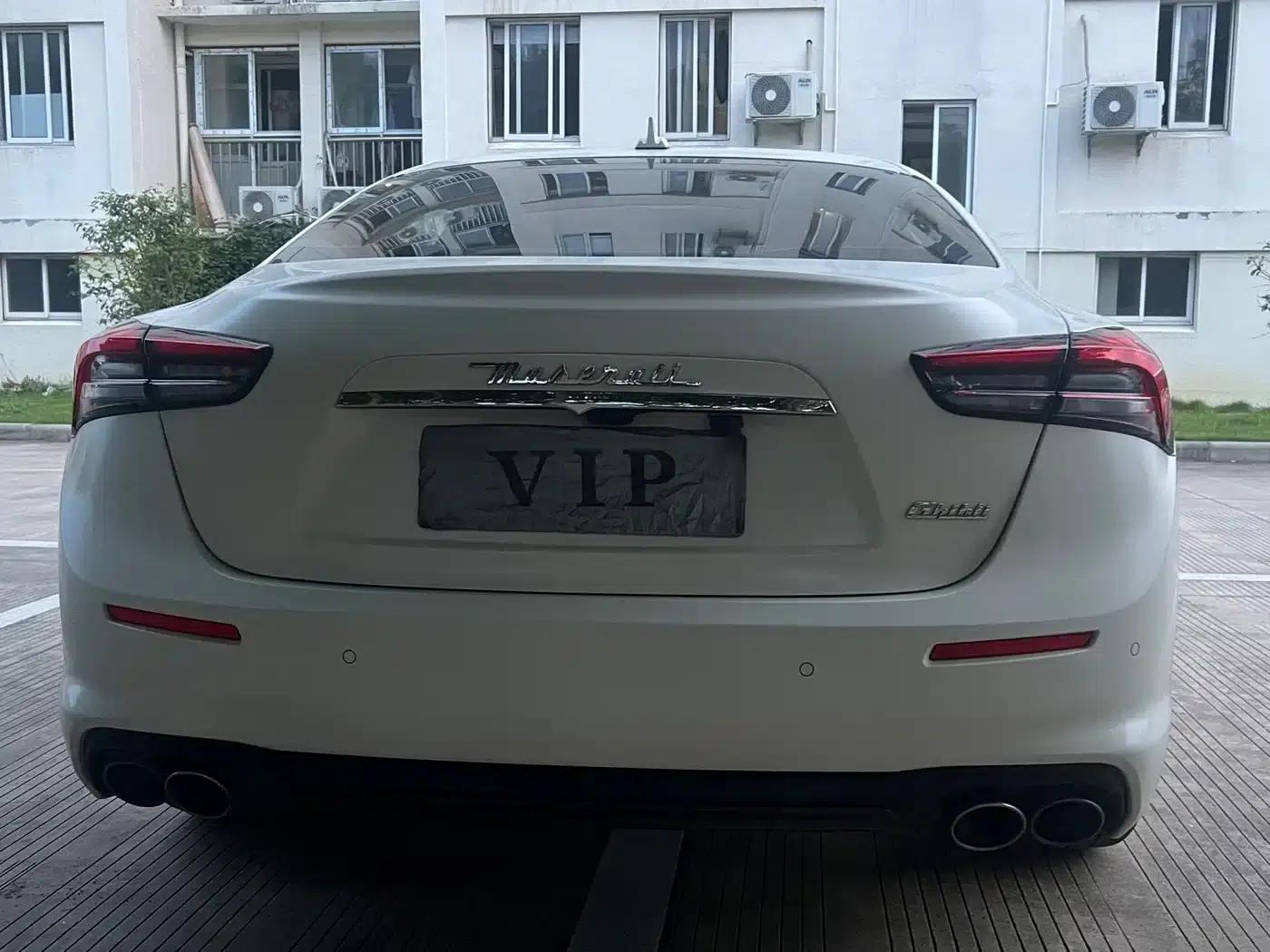 2021 Ghibli 2.0T Edge Edition — миниатюра 18