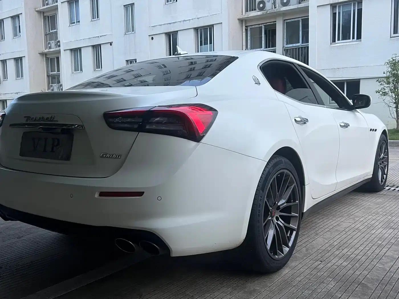 2021 Ghibli 2.0T Edge Edition — миниатюра 19
