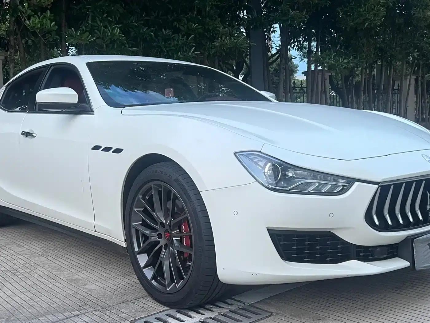 2021 Ghibli 2.0T Edge Edition — миниатюра 3