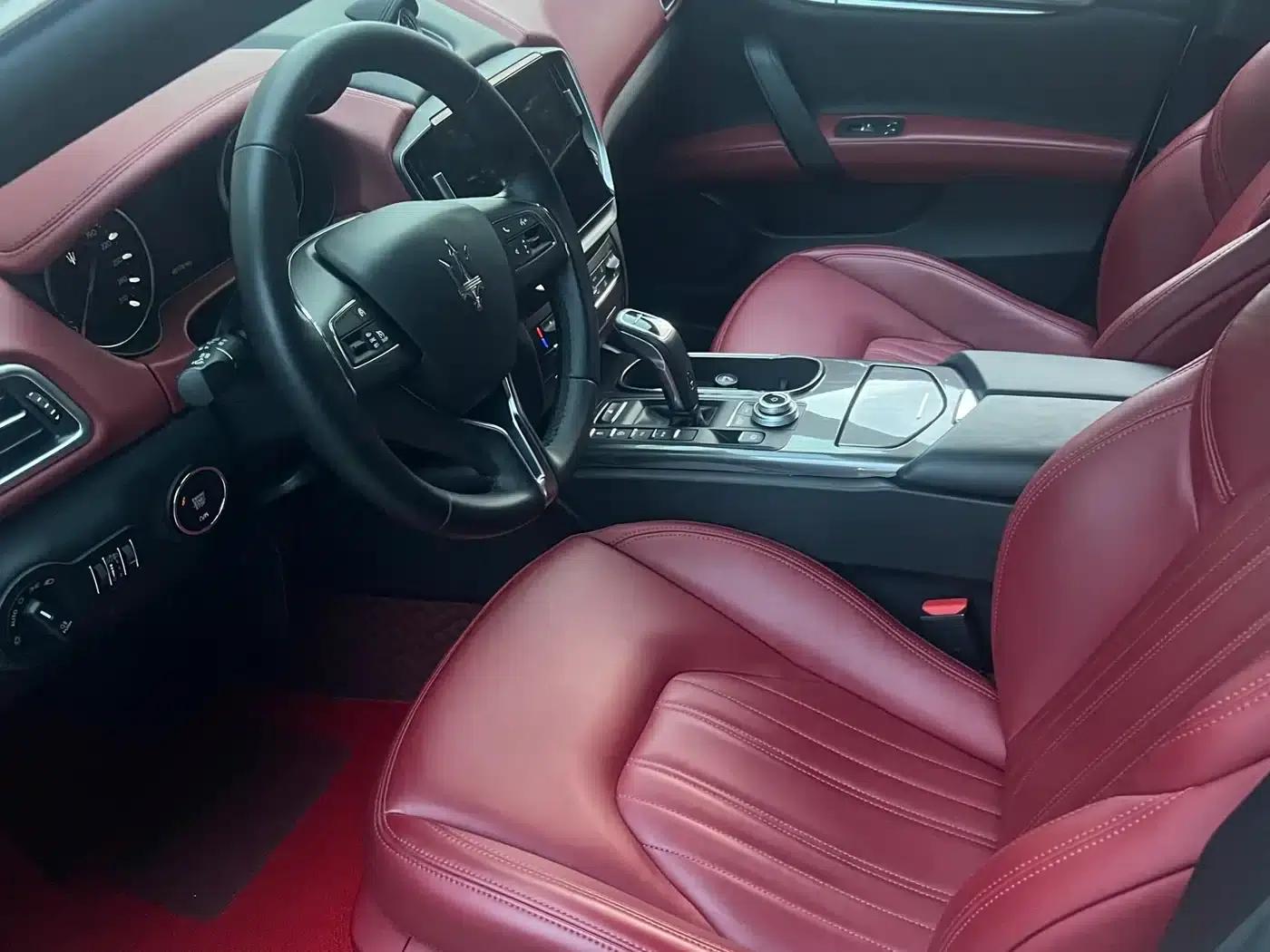 2021 Ghibli 2.0T Edge Edition — миниатюра 6