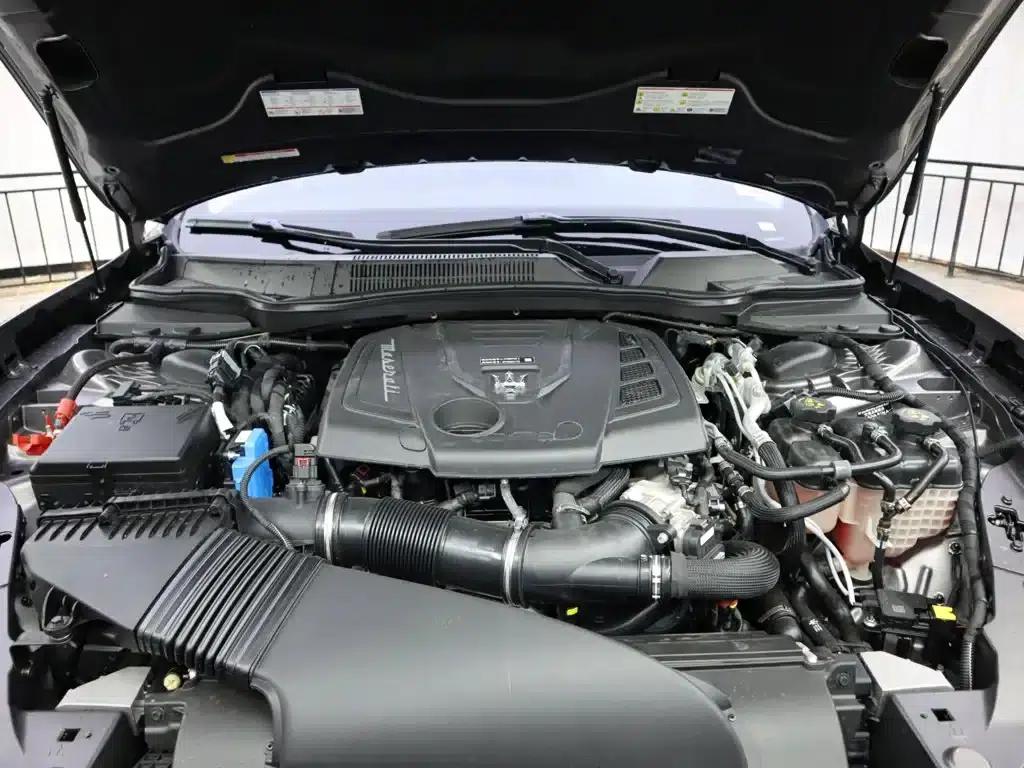 2023 Ghibli 2.0T GT — миниатюра 21