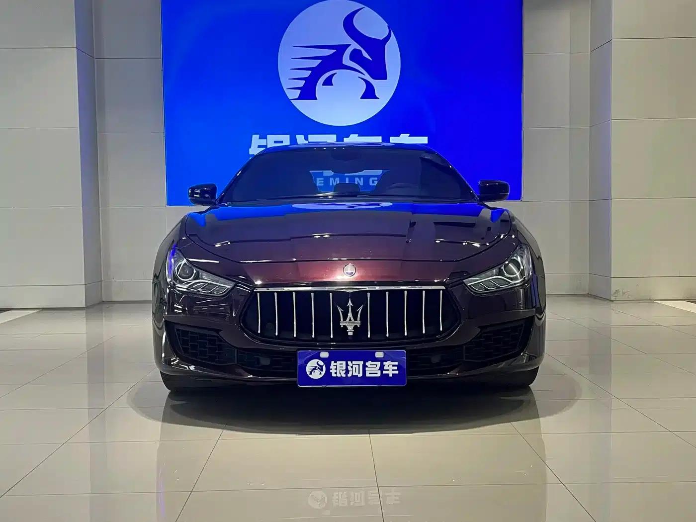 2018 Ghibli 3.0T Standard Edition — миниатюра 3