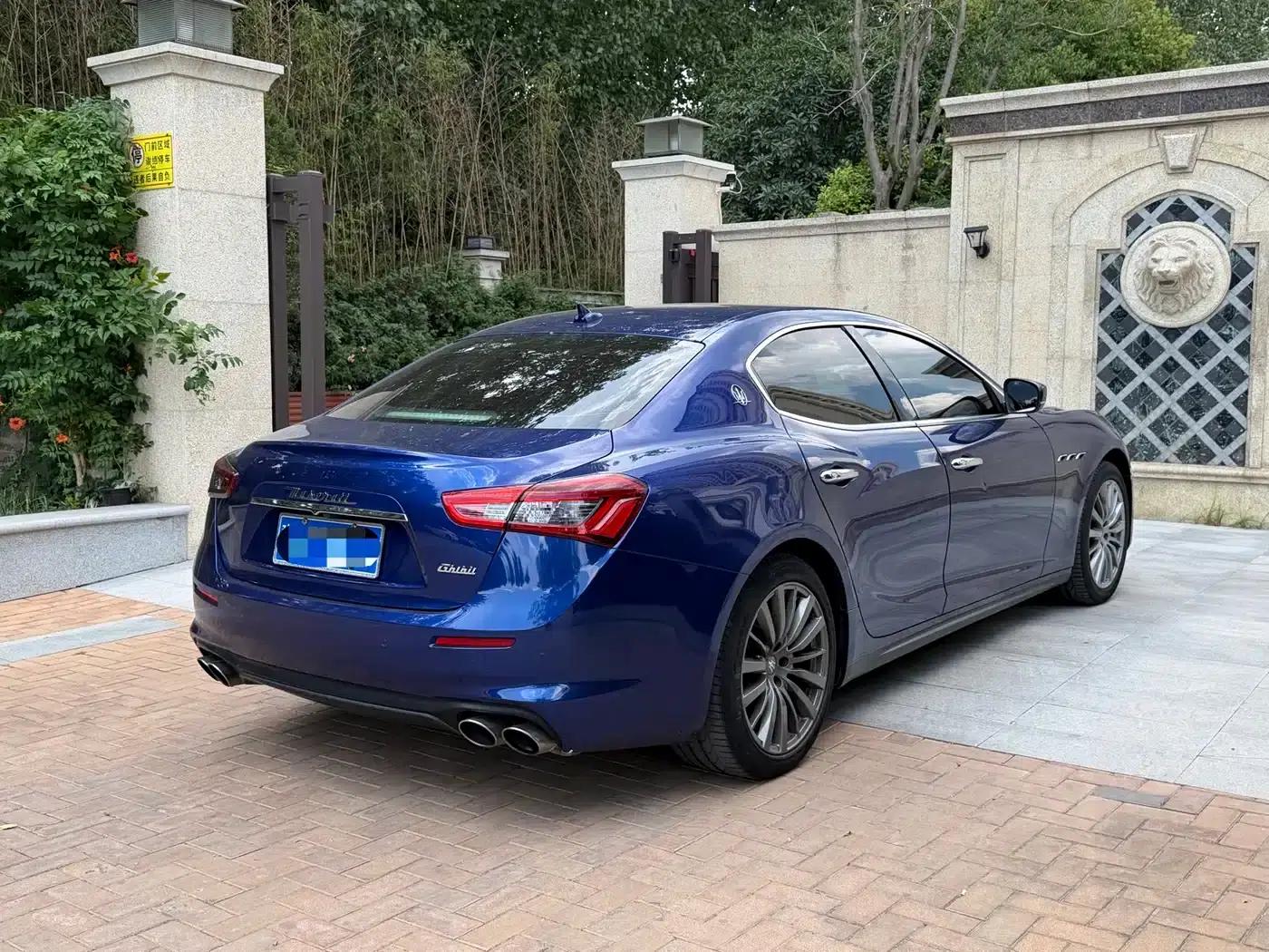 2018 Ghibli 3.0T Luxury Edition — миниатюра 4
