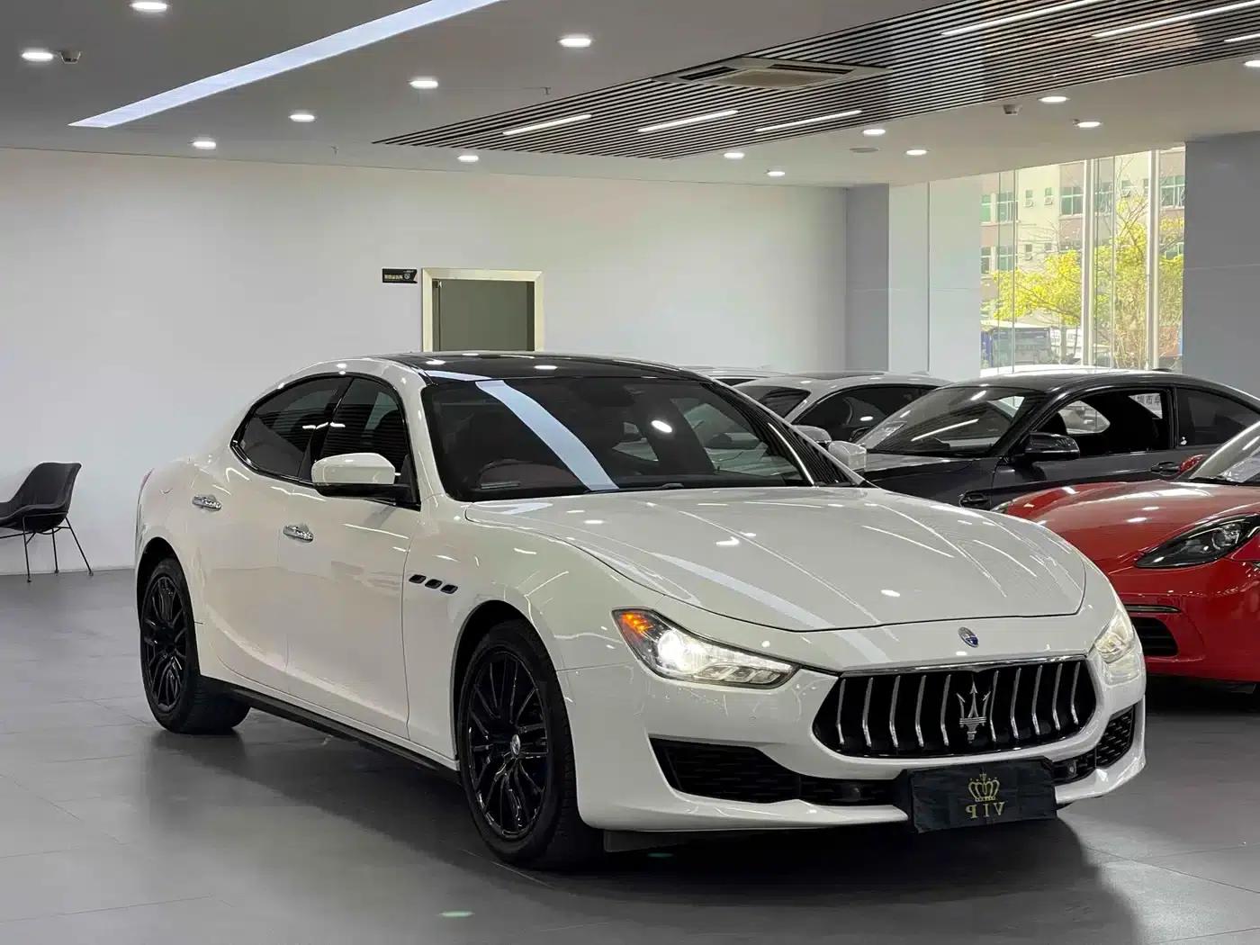 2021 Ghibli 2.0T Edge Edition — миниатюра 3