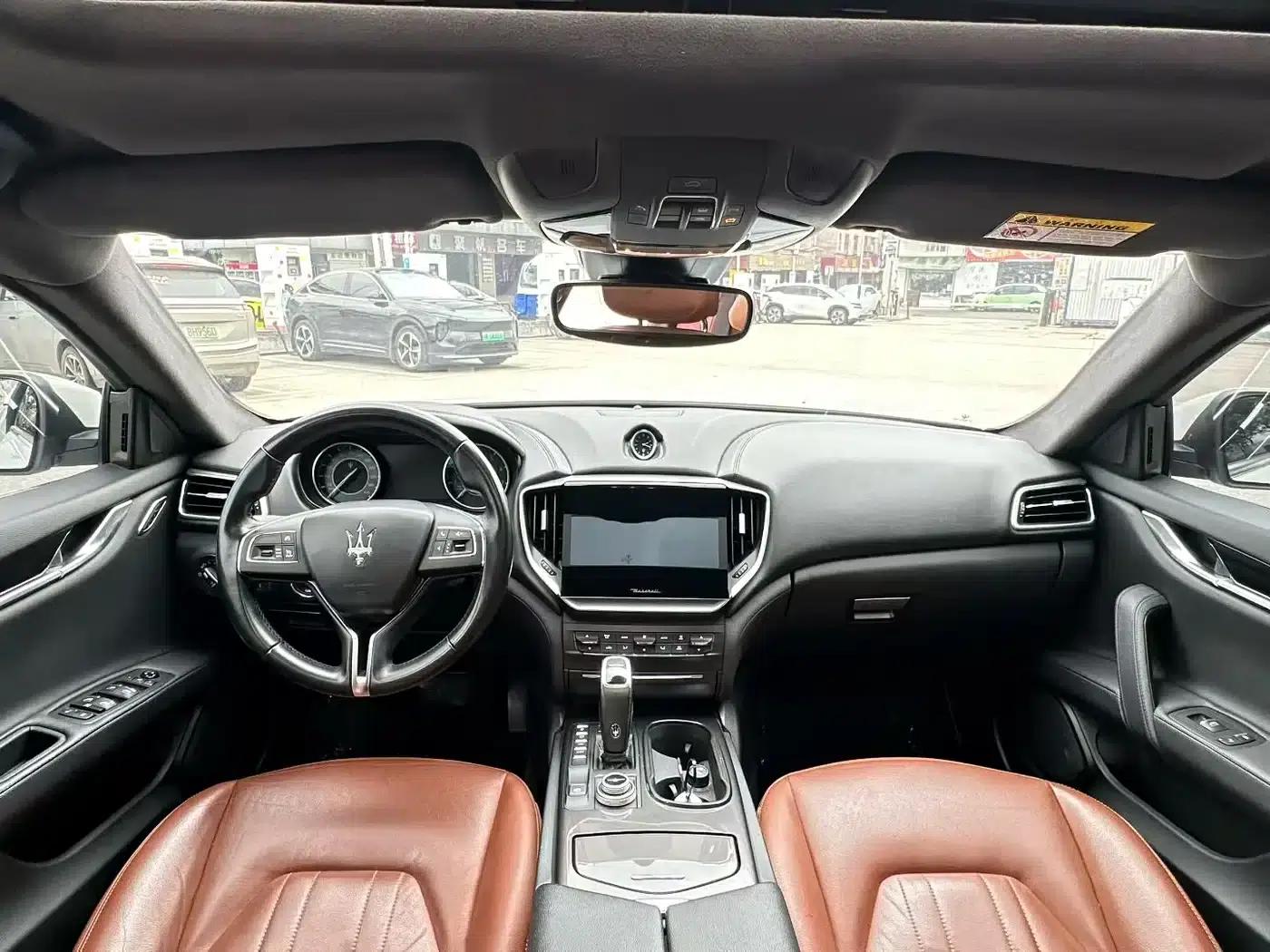2021 Ghibli 2.0T Edge Edition — миниатюра 6