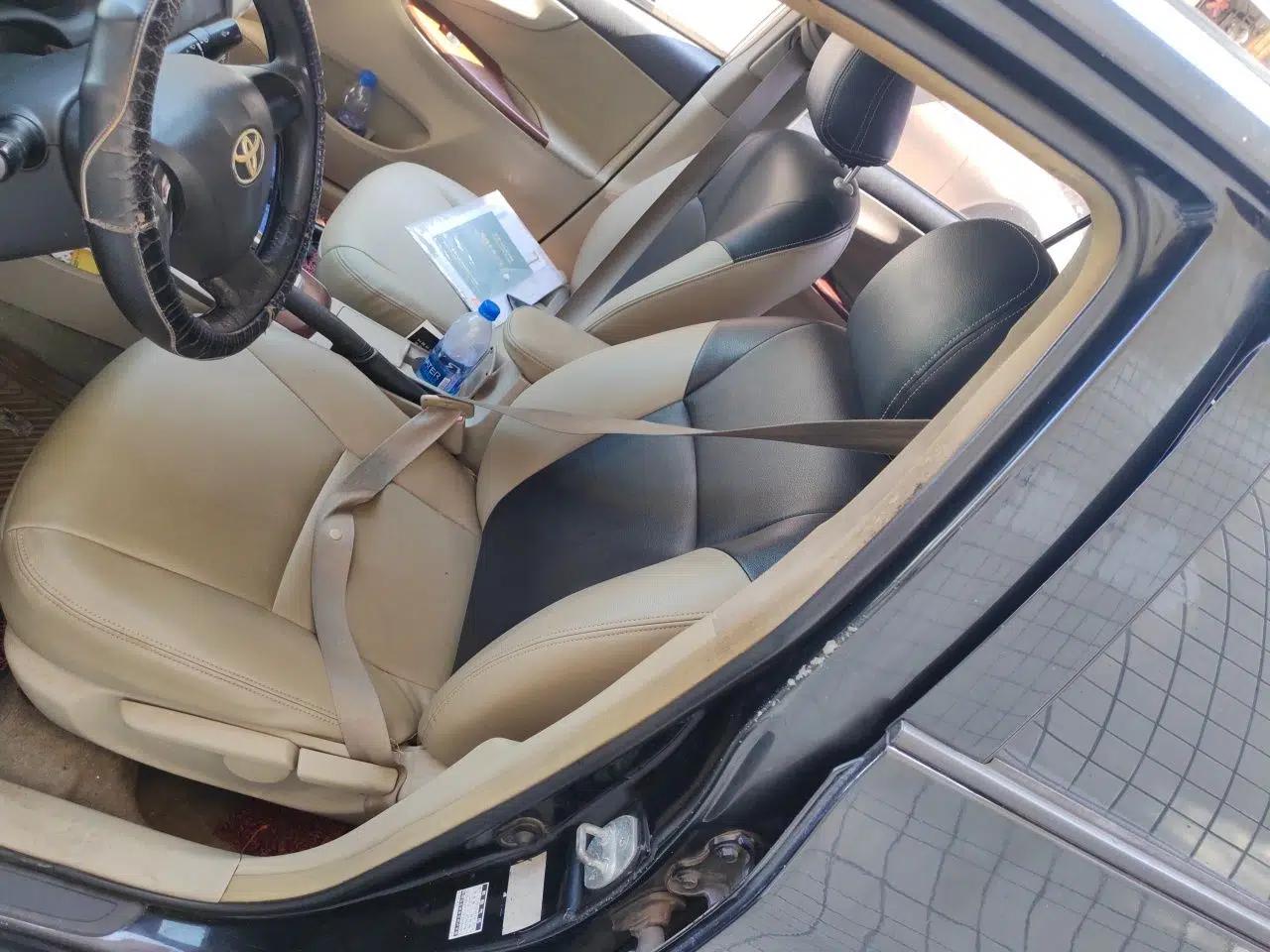 Toyota Corolla 2011 1.8L CVT GL-i — миниатюра 15
