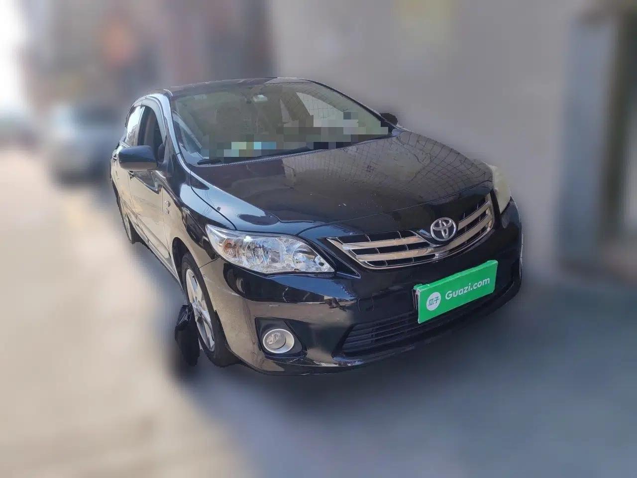 Toyota Corolla 2011 1.8L CVT GL-i — миниатюра 3