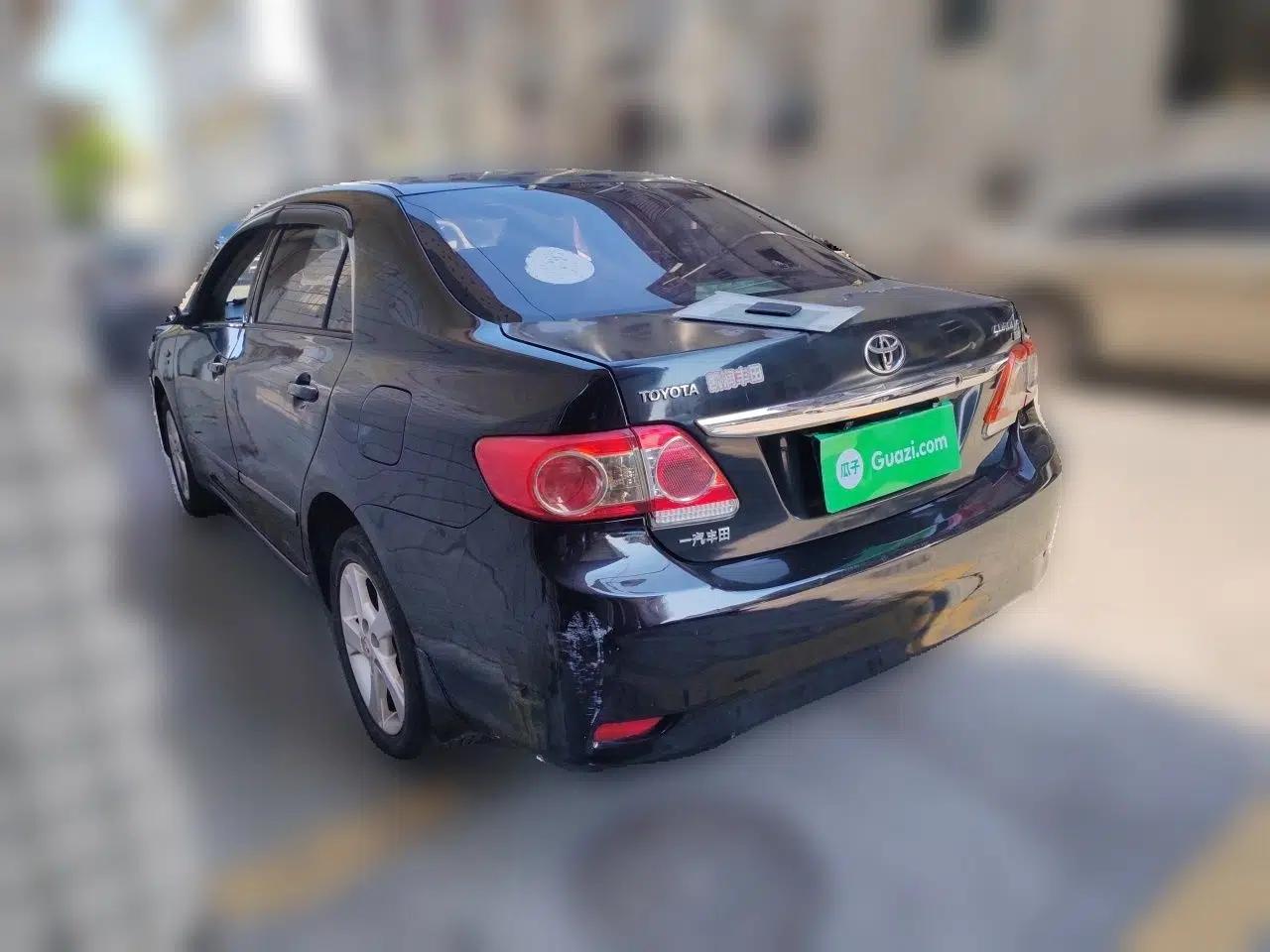 Toyota Corolla 2011 1.8L CVT GL-i — миниатюра 4