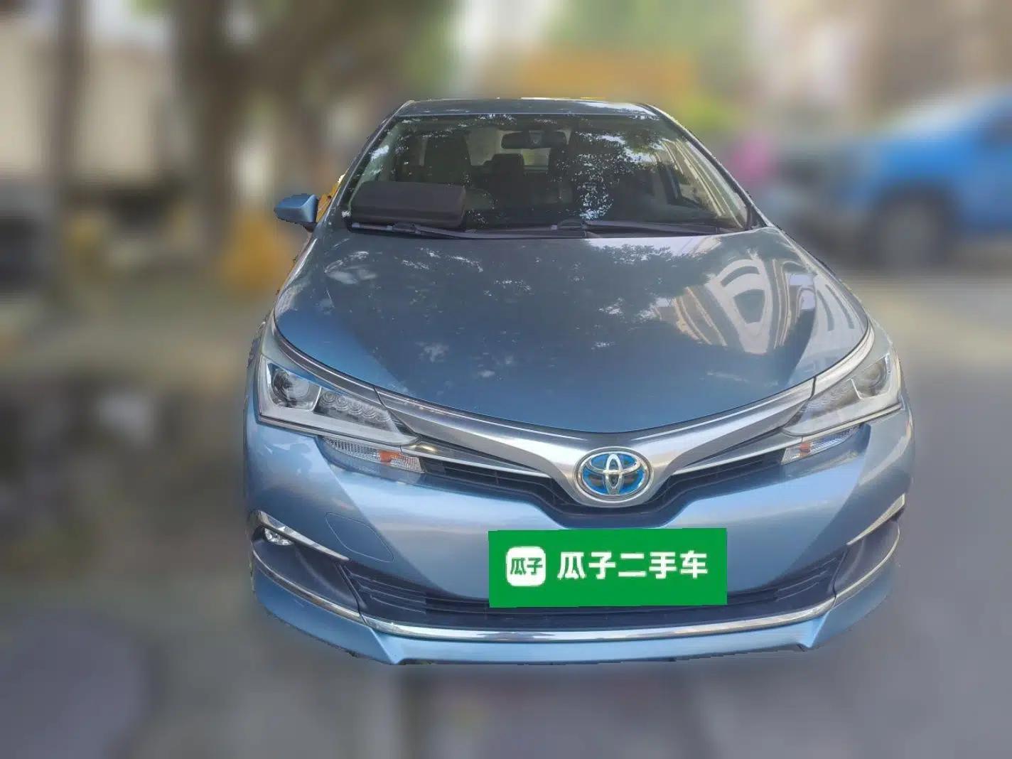 Toyota Corolla 2017 Revised Dual-Engine 1.8L E-CVT Leading Edition — миниатюра 2