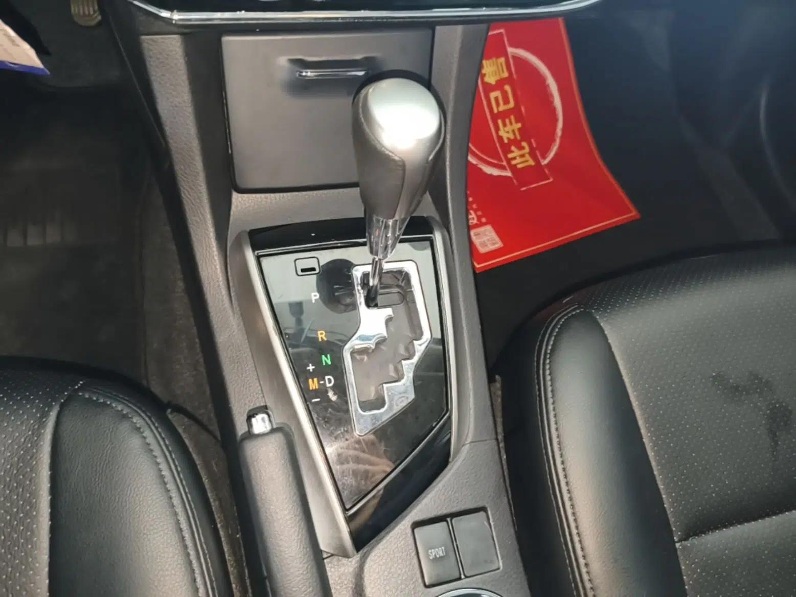 Toyota Corolla 2014 1.6L CVT GL — миниатюра 16