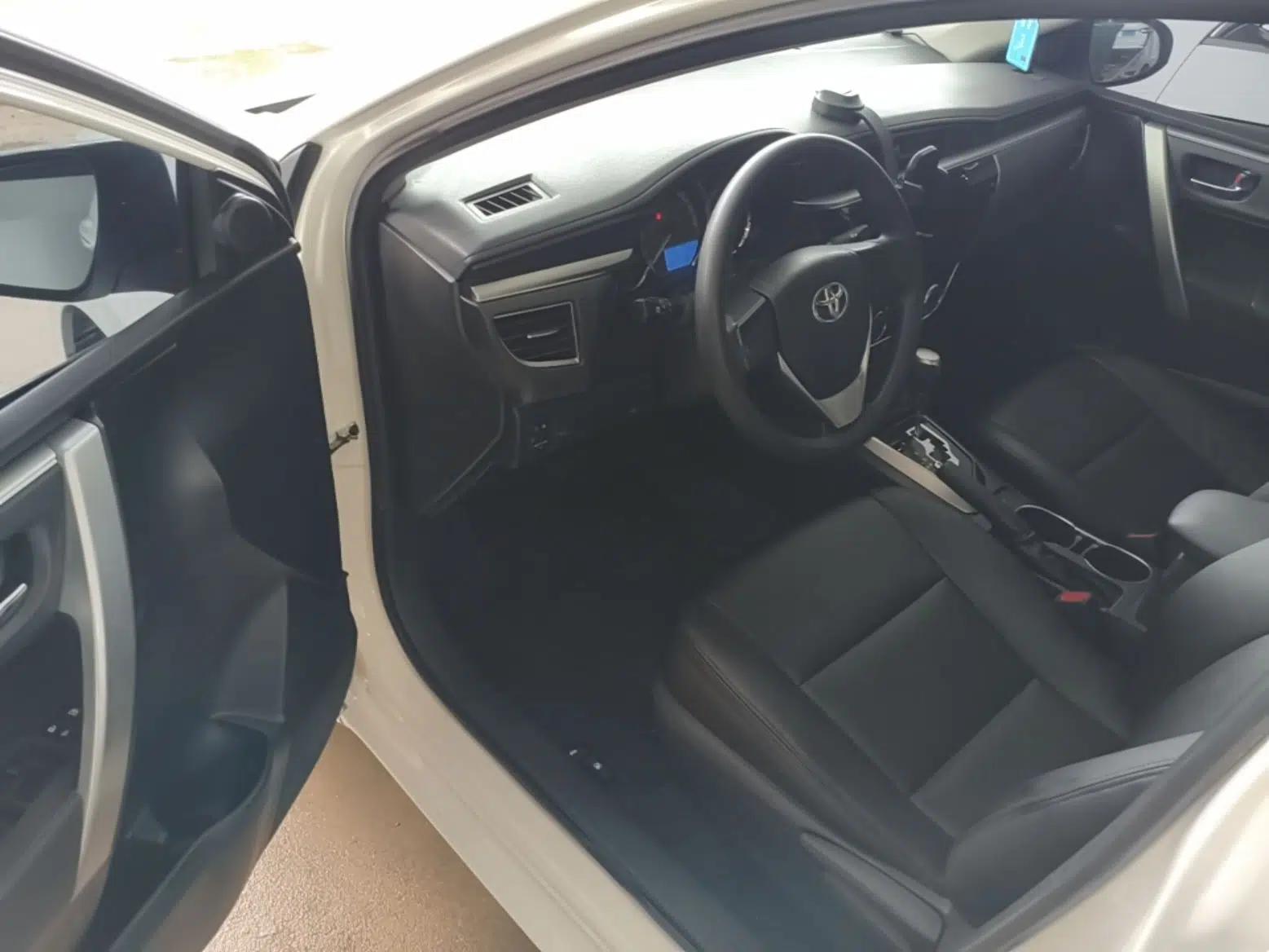 Toyota Corolla 2014 1.6L CVT GL — миниатюра 18