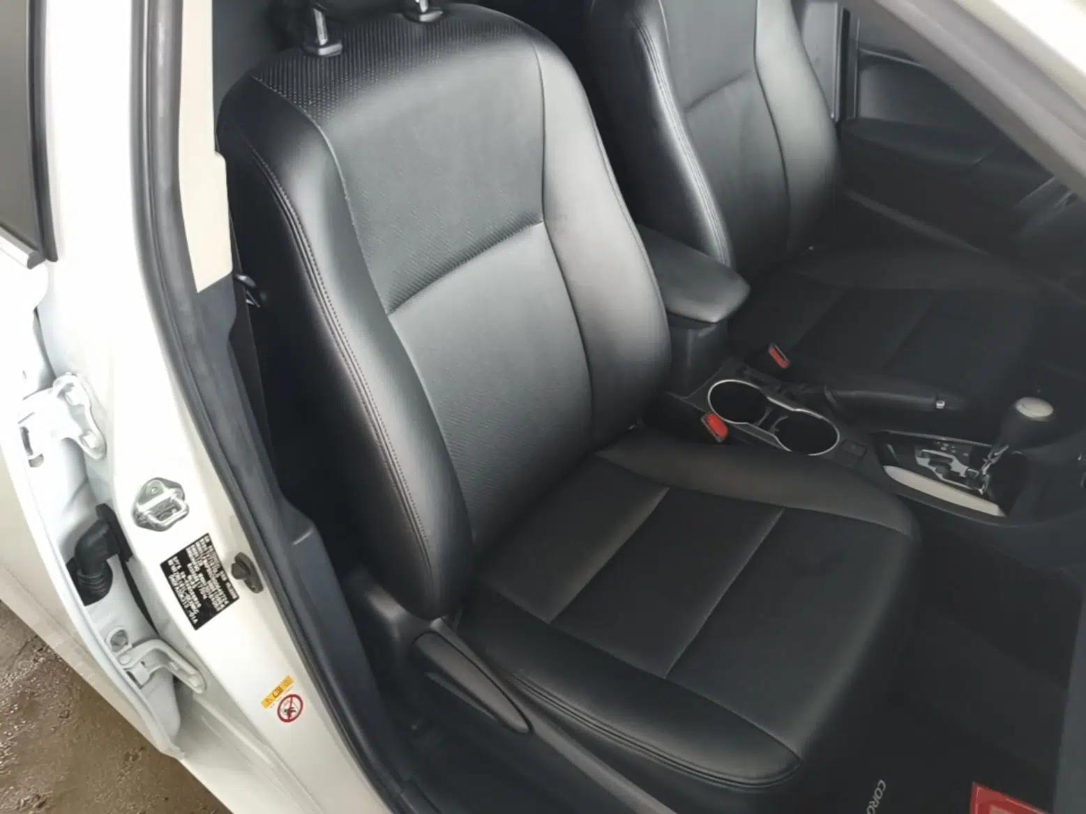 Toyota Corolla 2014 1.6L CVT GL — миниатюра 19