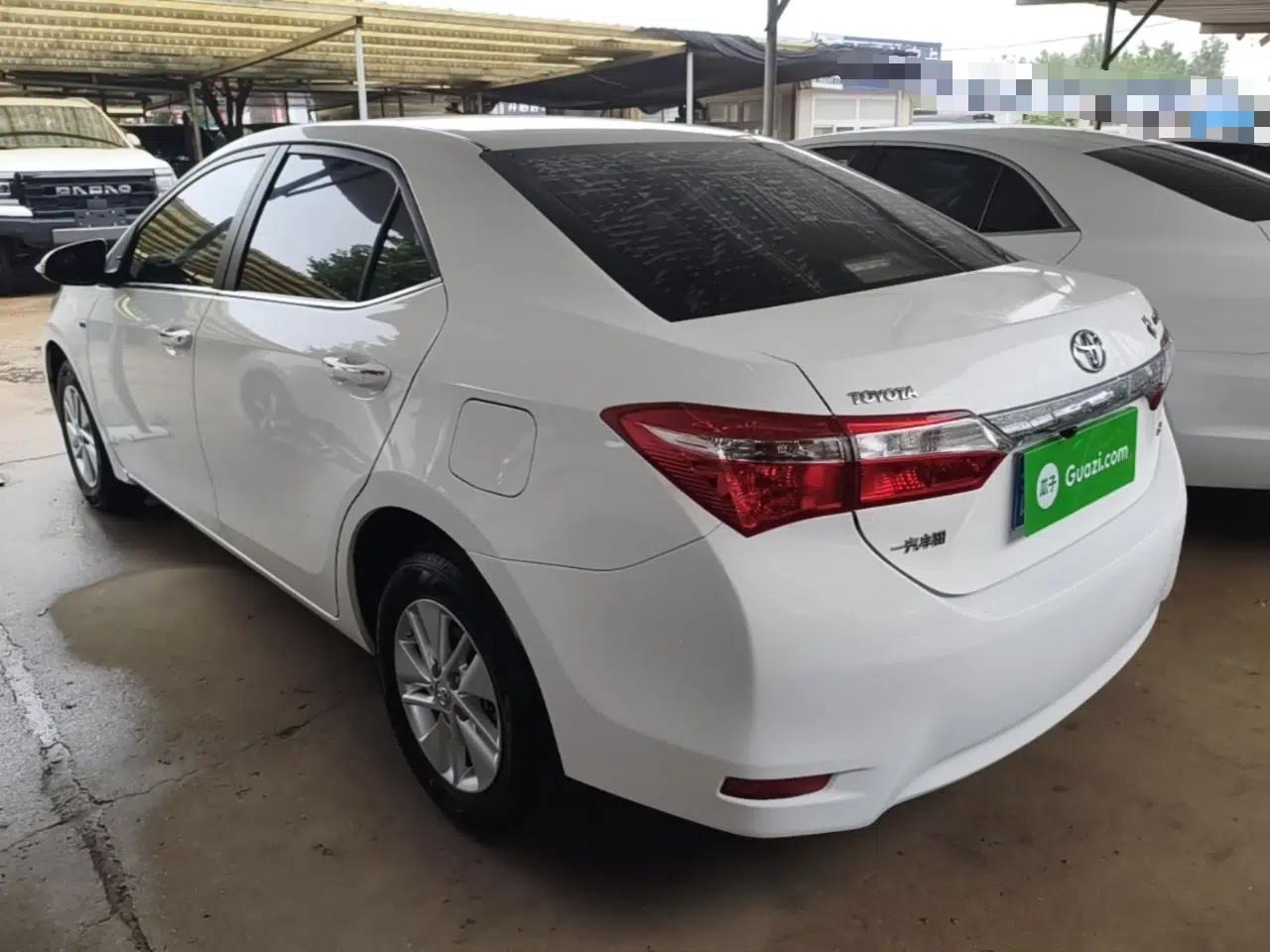 Toyota Corolla 2014 1.6L CVT GL — миниатюра 4