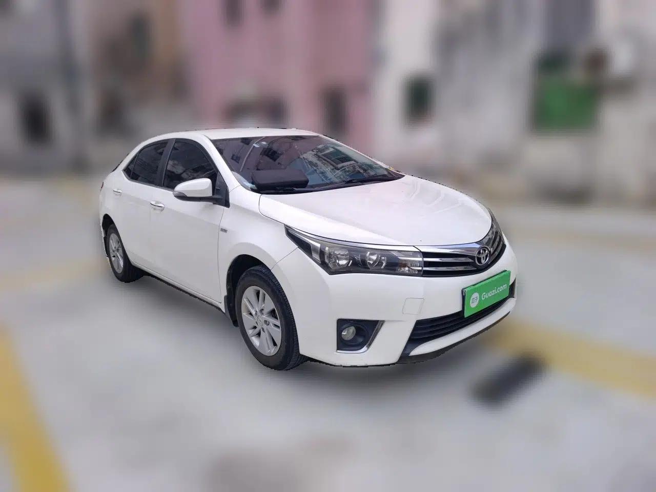 Toyota Corolla 2014 1.6L CVT GL — миниатюра 3