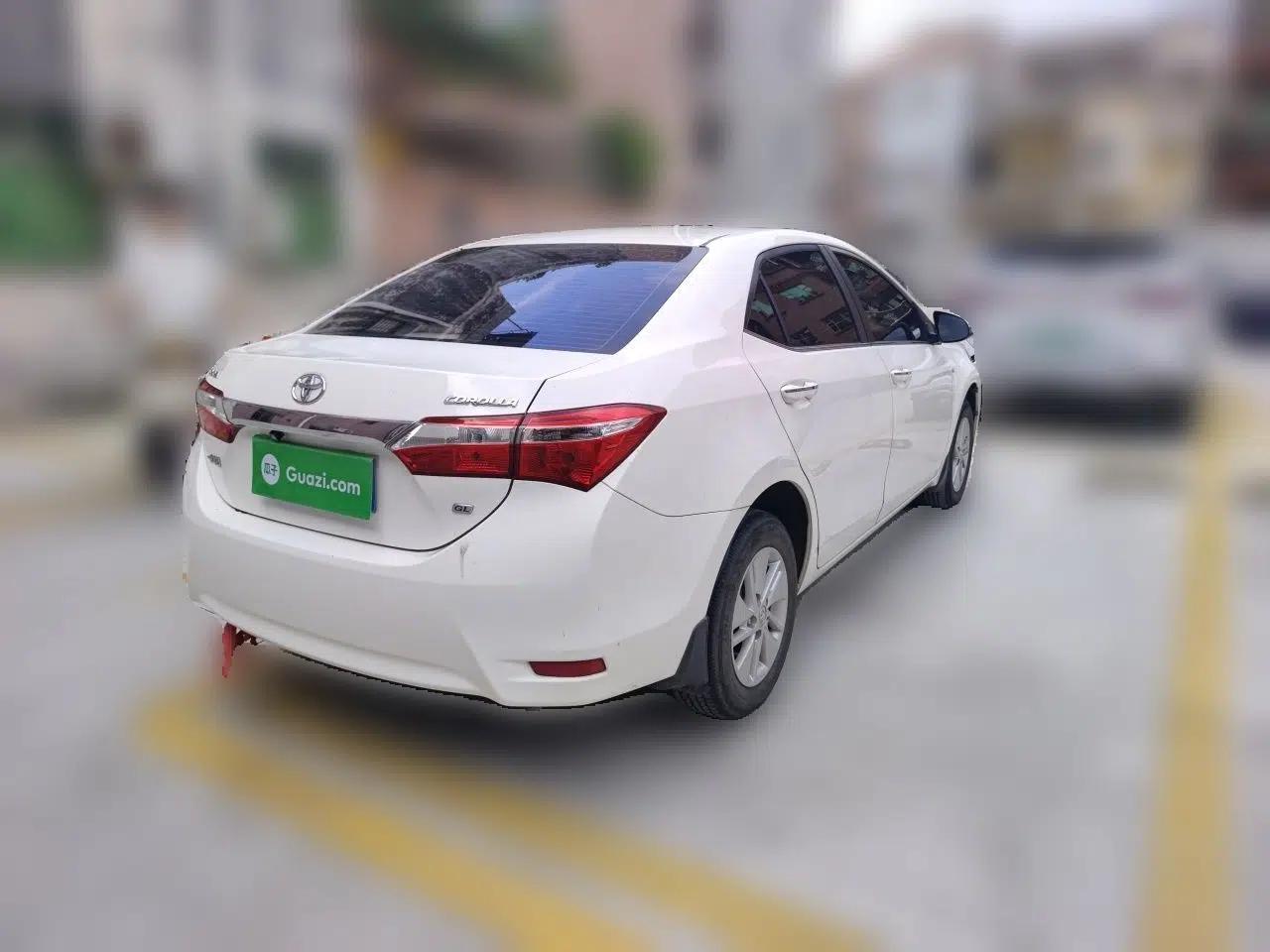 Toyota Corolla 2014 1.6L CVT GL — миниатюра 6