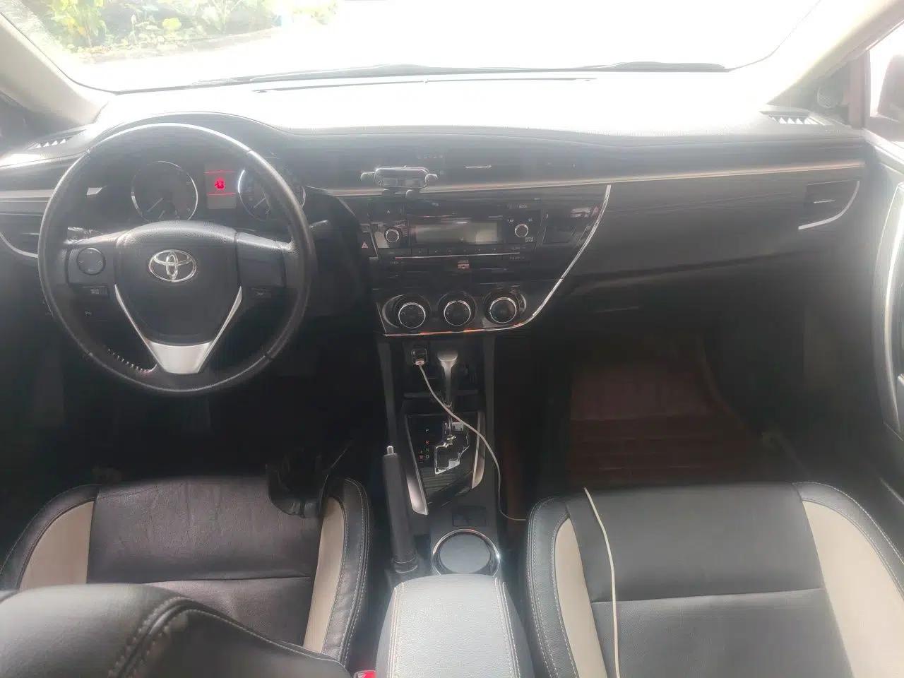 Toyota Corolla 2016 1.6L CVT GL-i Cool Edition — миниатюра 6