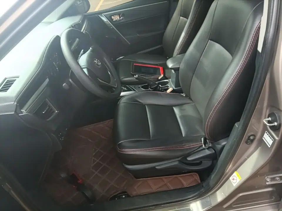Toyota Corolla 2014 1.6L CVT GL-i — миниатюра 17