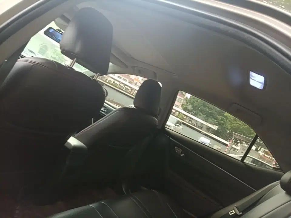 Toyota Corolla 2014 1.6L CVT GL-i — миниатюра 21