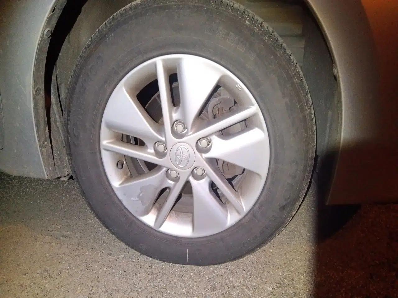 Toyota Corolla 2014 1.6L CVT GL-i — миниатюра 8