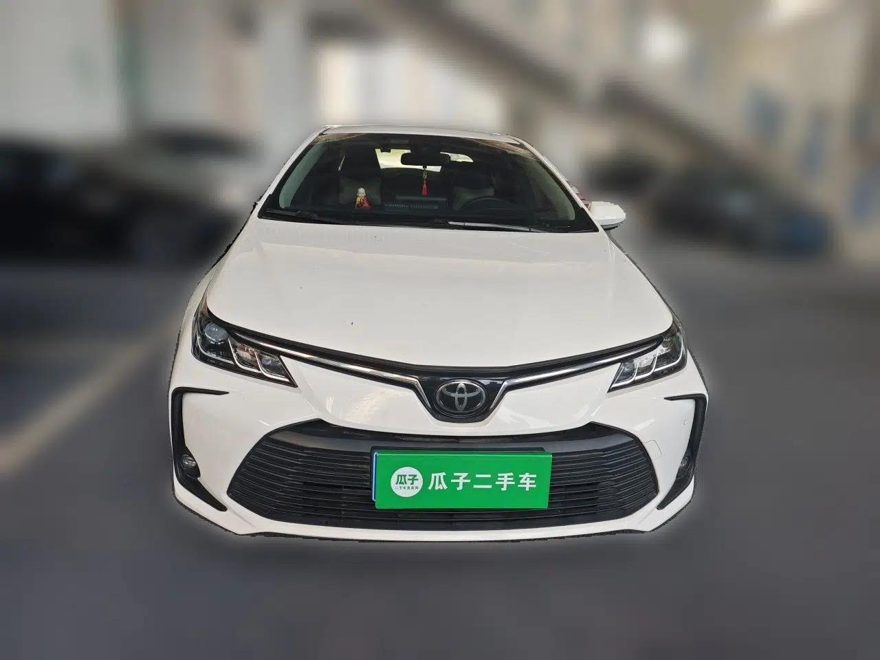 Toyota Corolla 2019 1.2T S-CVT GL Pioneer Edition — миниатюра 2