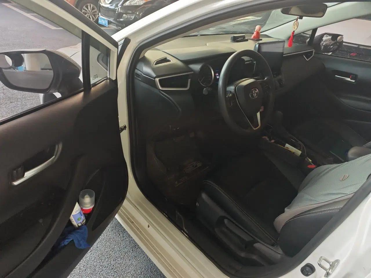 Toyota Corolla 2019 1.2T S-CVT GL Pioneer Edition — миниатюра 16