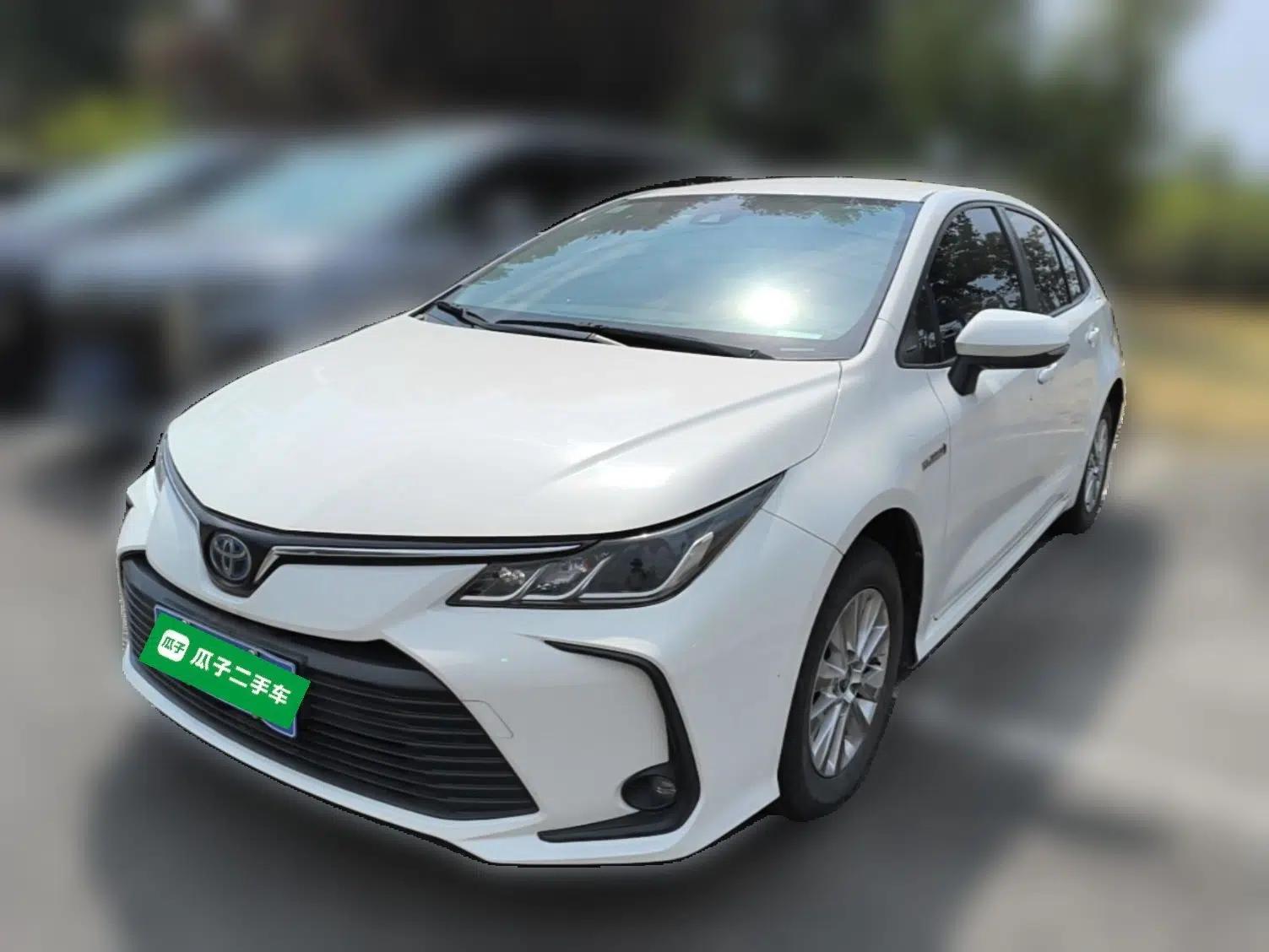 Toyota Corolla 2021 Dual-Engine 1.8L E-CVT Pioneer Edition — миниатюра 1
