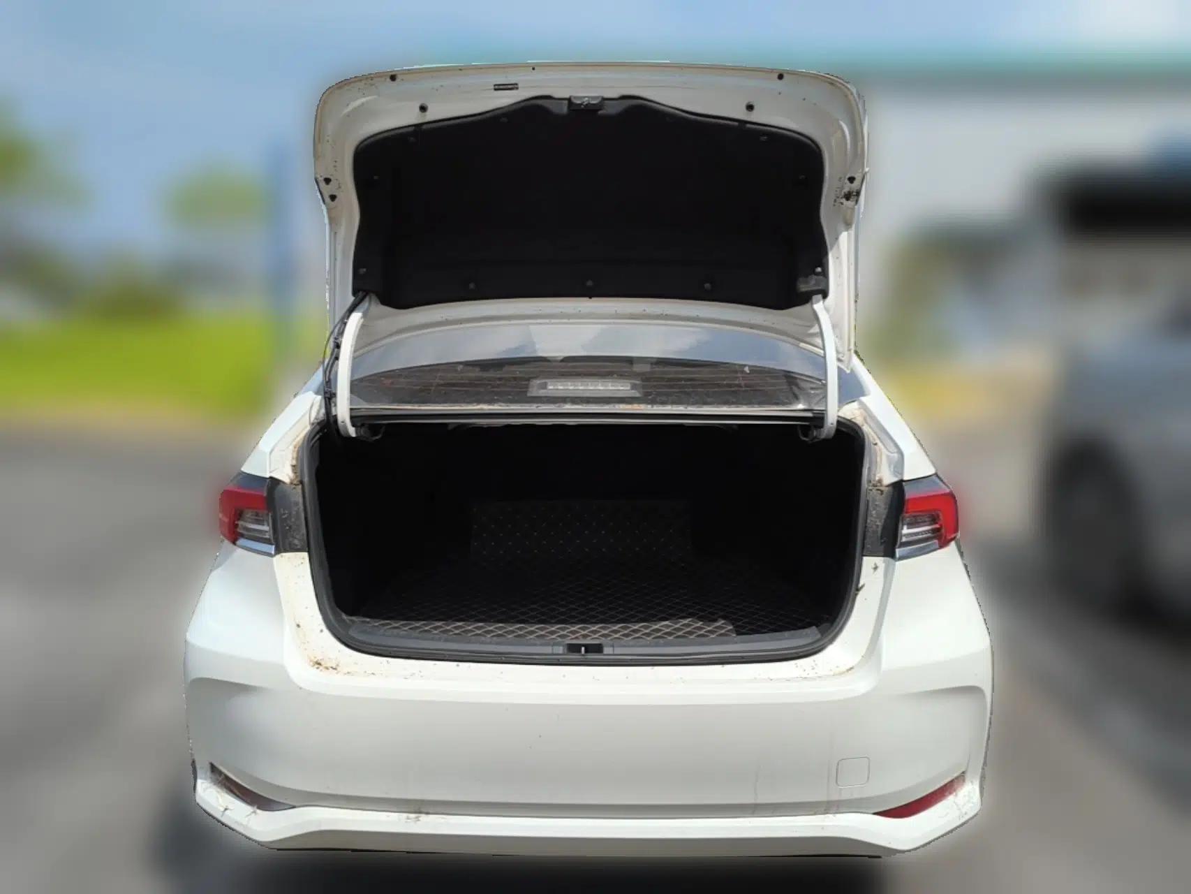 Toyota Corolla 2021 Dual-Engine 1.8L E-CVT Pioneer Edition — миниатюра 16