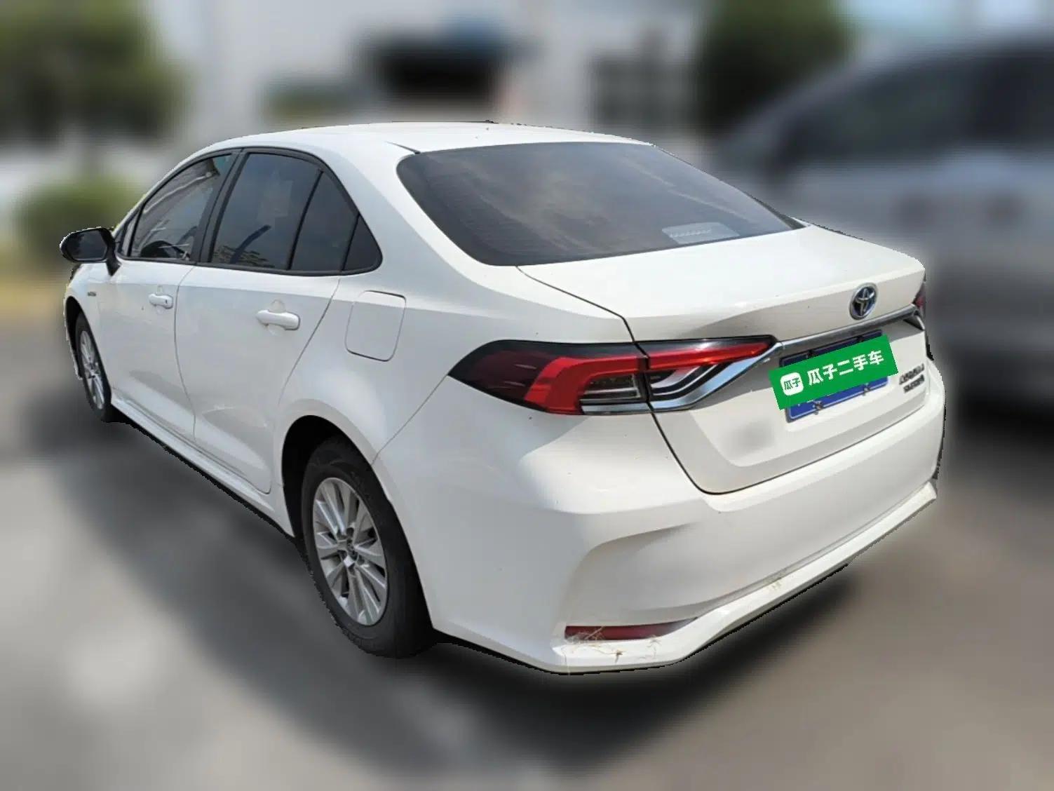 Toyota Corolla 2021 Dual-Engine 1.8L E-CVT Pioneer Edition — миниатюра 4