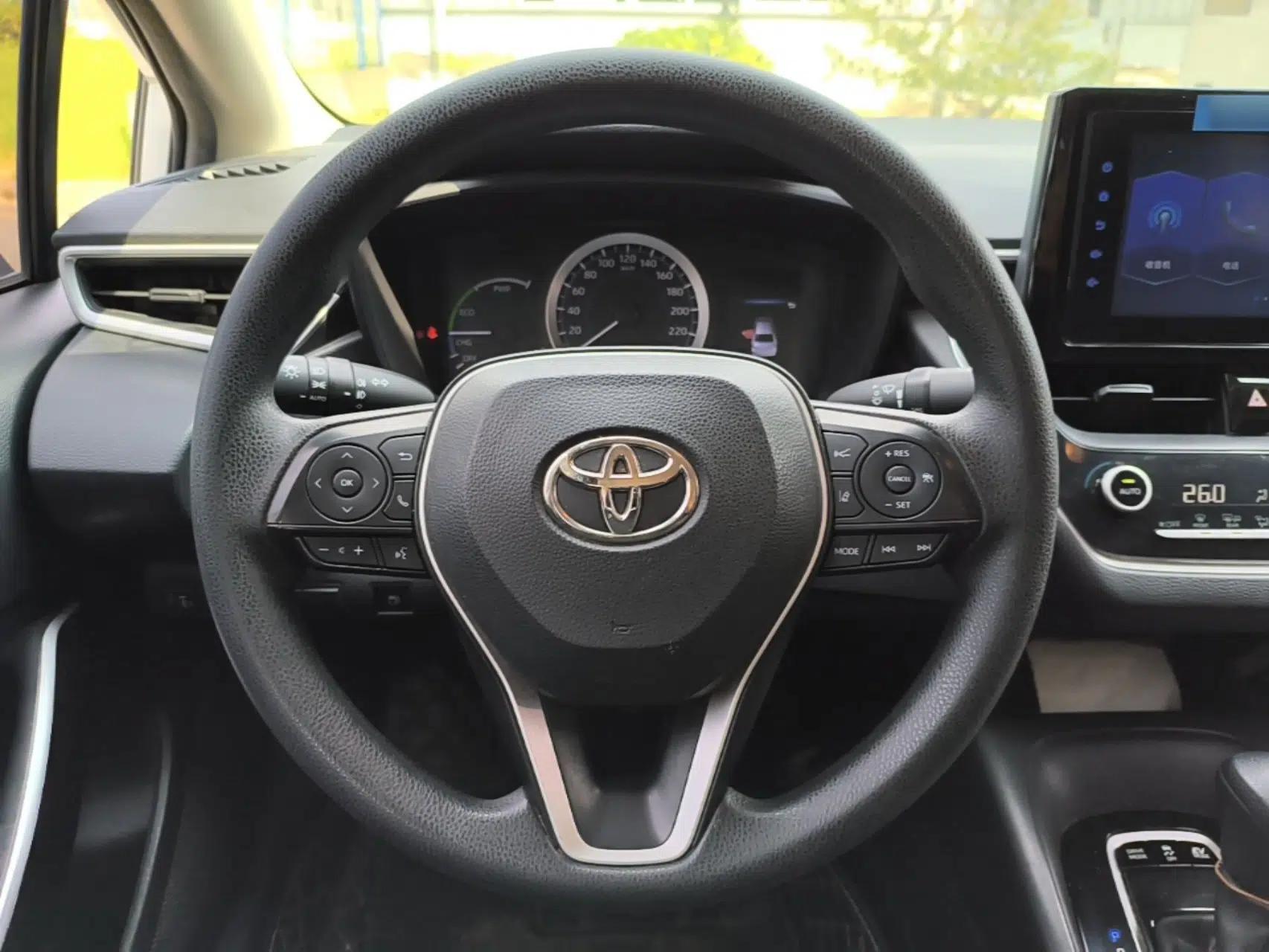 Toyota Corolla 2021 Dual-Engine 1.8L E-CVT Pioneer Edition — миниатюра 9