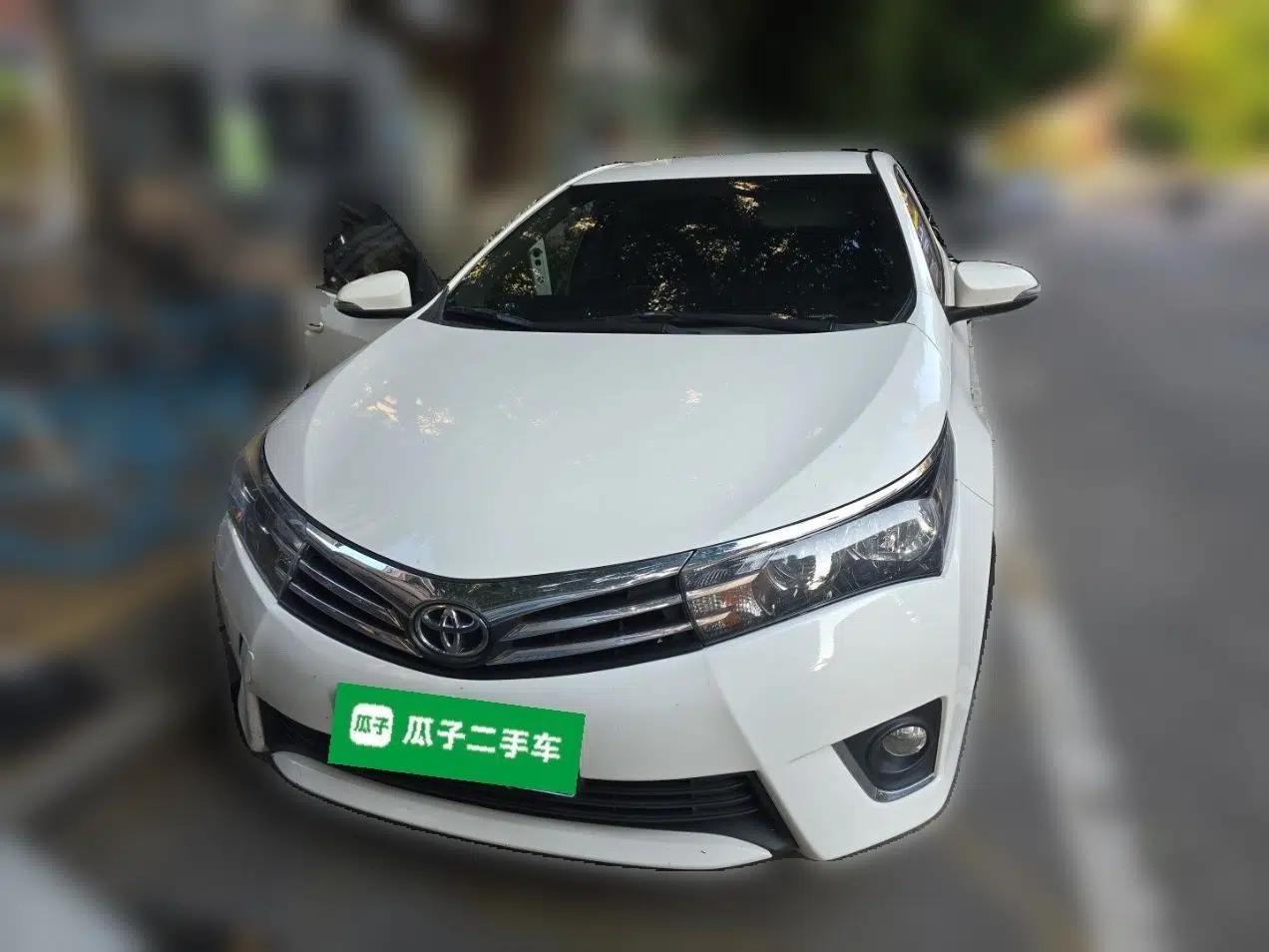 Toyota Corolla 2014 1.6L CVT GL — миниатюра 2
