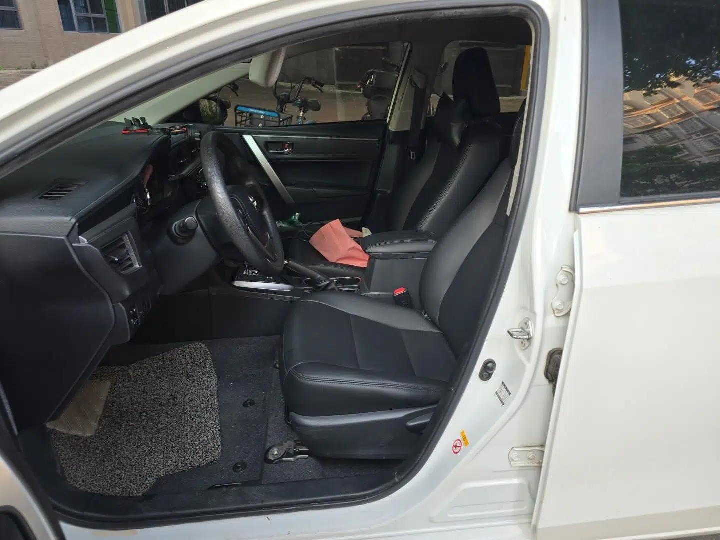 Toyota Corolla 2014 1.6L CVT GL — миниатюра 15