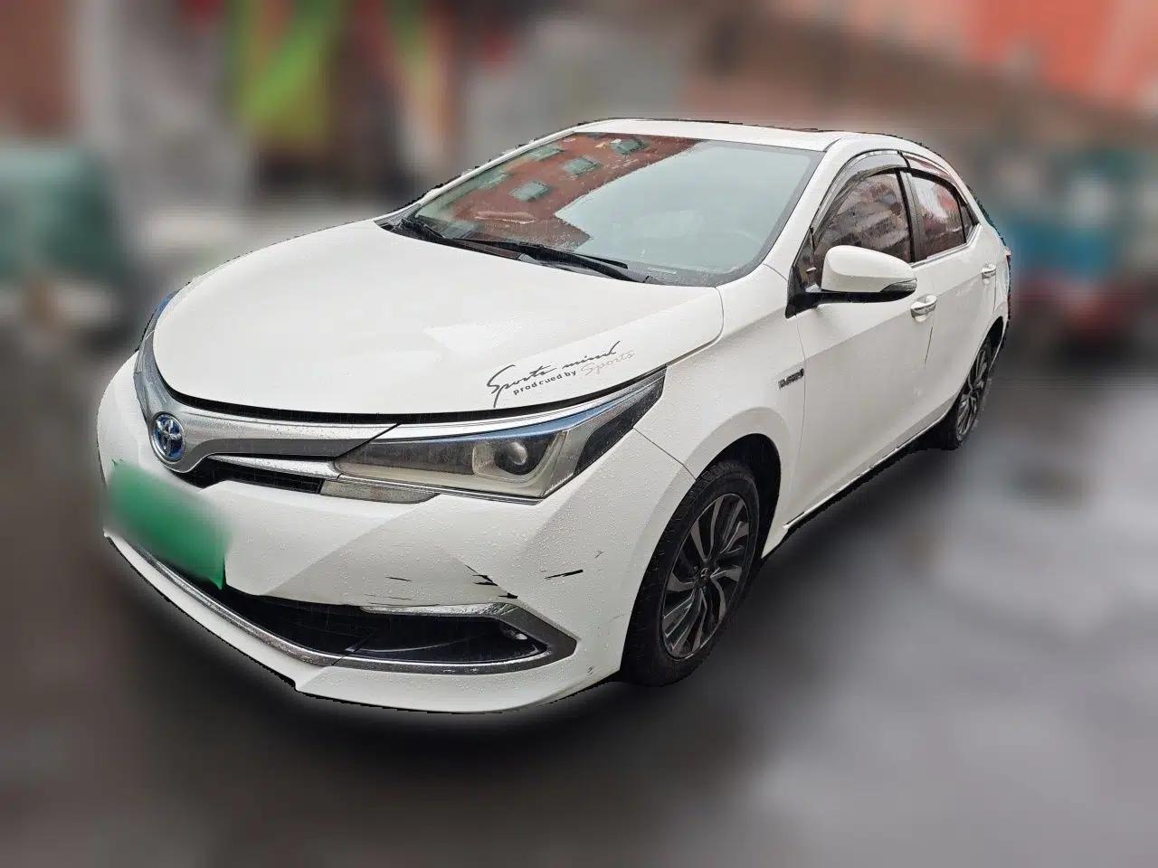 Toyota Corolla 2017 Revised Dual-Engine 1.8L E-CVT Leading Edition — миниатюра 1