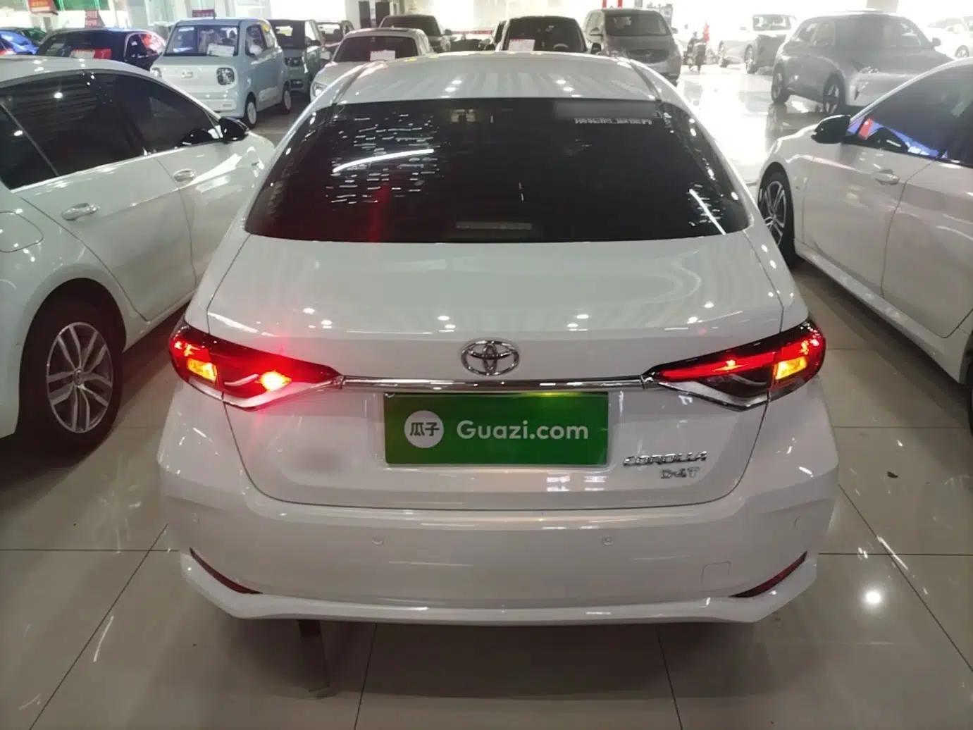 Toyota Corolla 2021 1.2T S-CVT Elite Edition — миниатюра 5