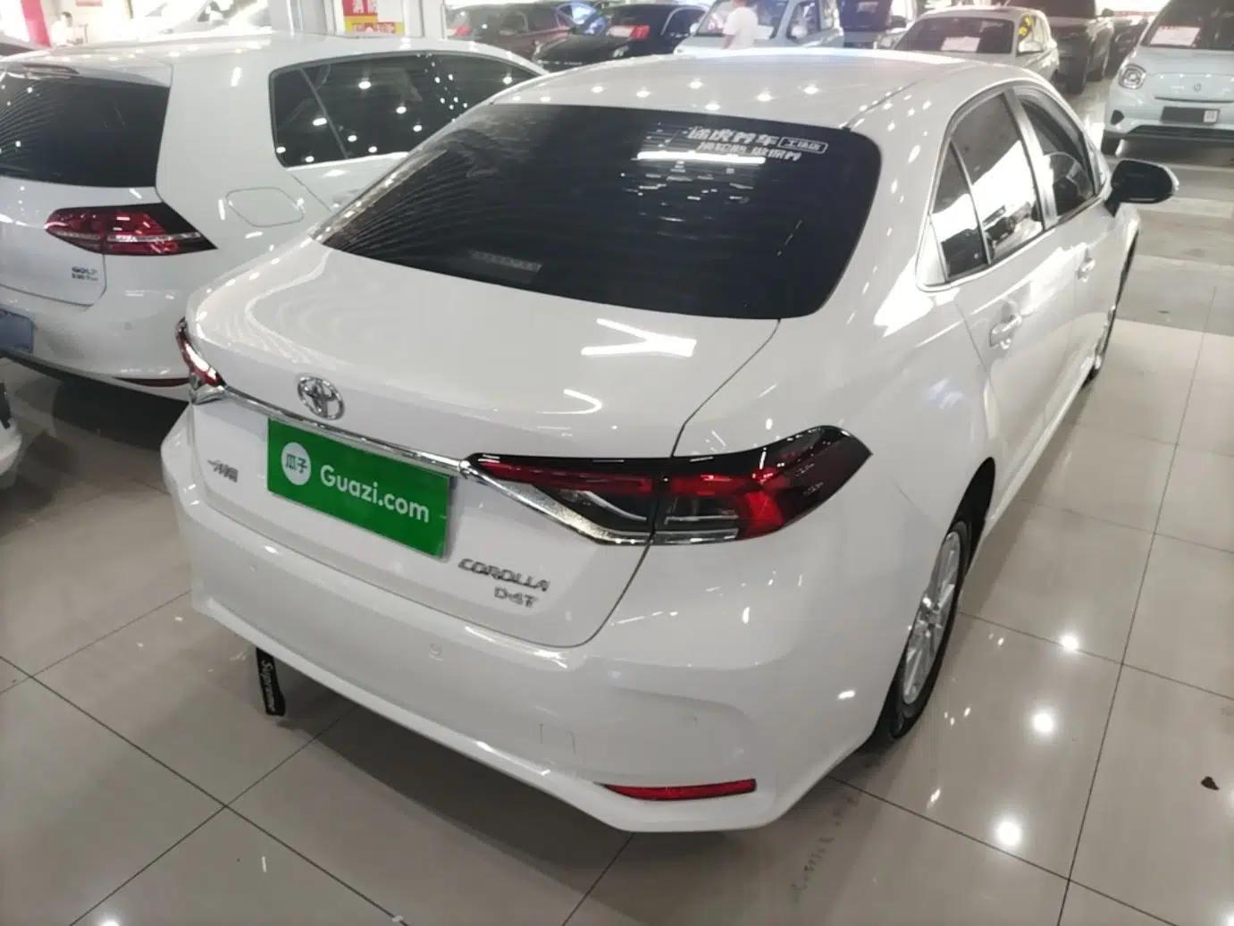 Toyota Corolla 2021 1.2T S-CVT Elite Edition — миниатюра 6