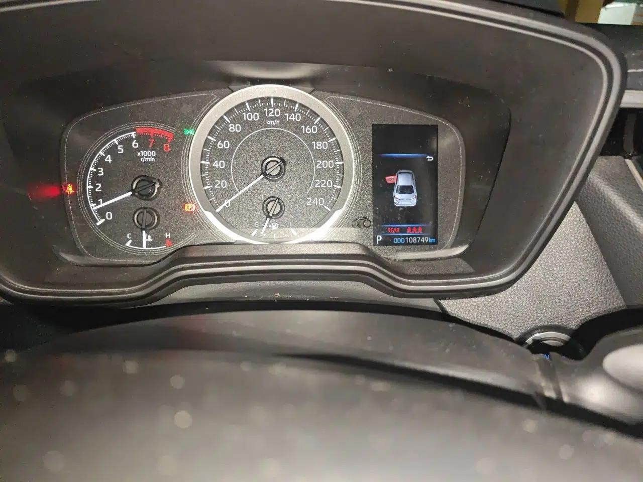 Toyota Corolla 2021 1.2T S-CVT Luxury Edition — миниатюра 11