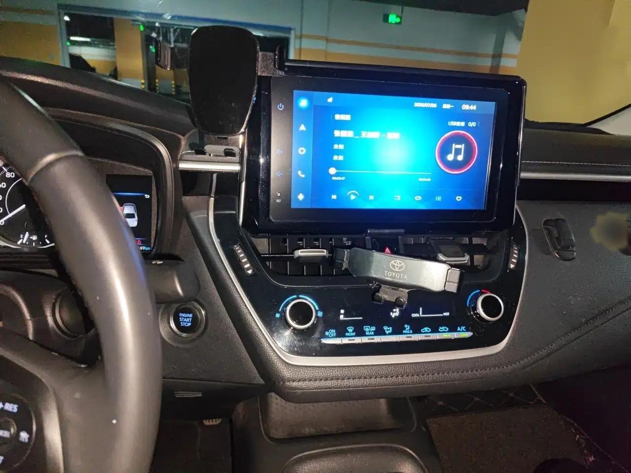 Toyota Corolla 2021 1.2T S-CVT Luxury Edition — миниатюра 12