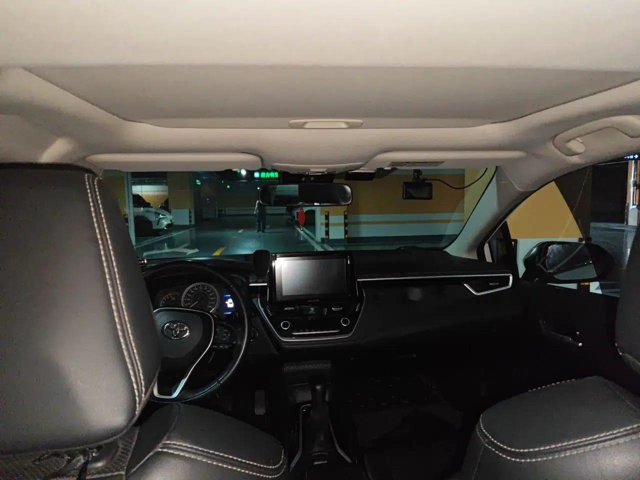 Toyota Corolla 2021 1.2T S-CVT Luxury Edition — миниатюра 15