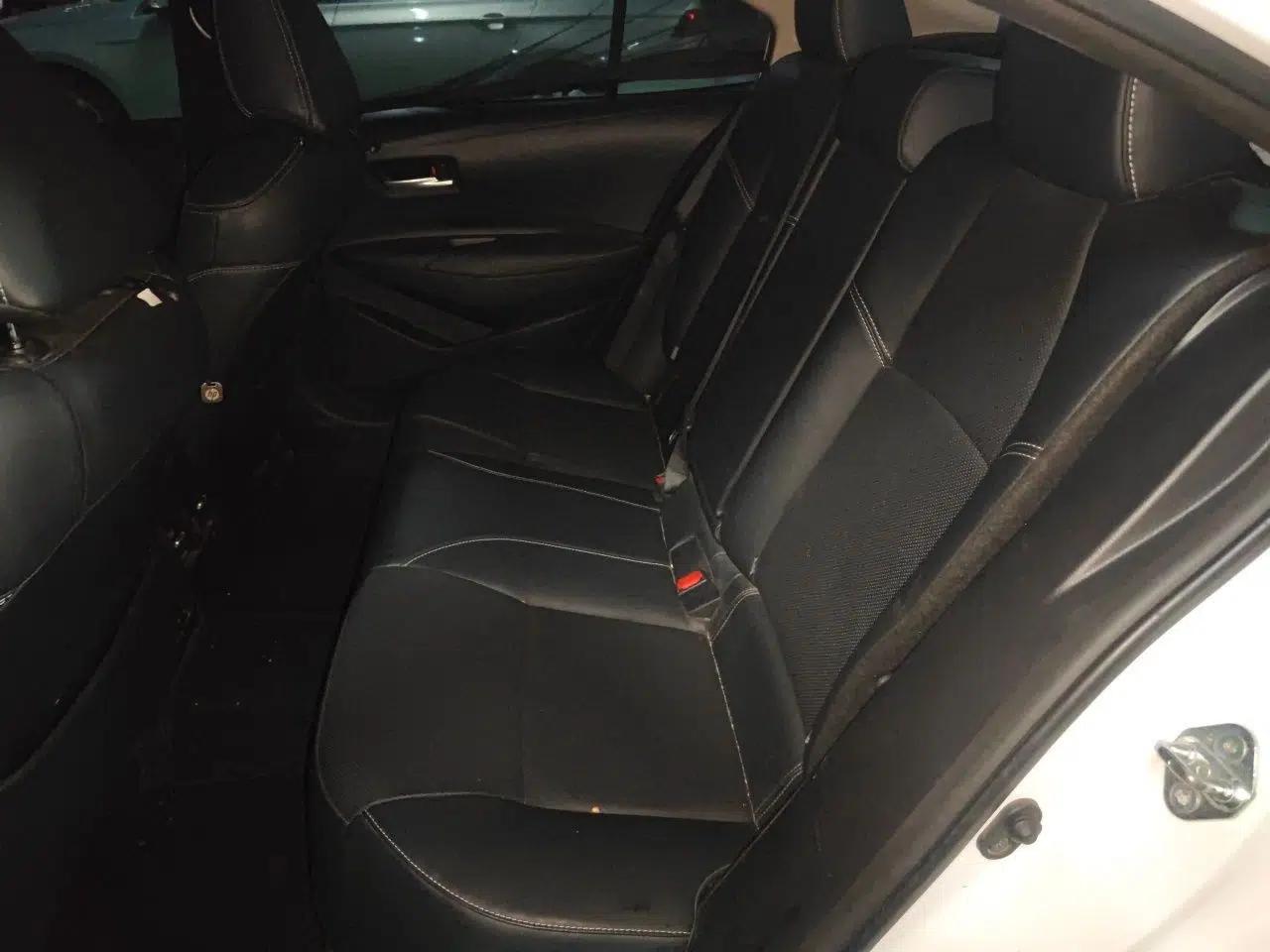 Toyota Corolla 2021 1.2T S-CVT Luxury Edition — миниатюра 20