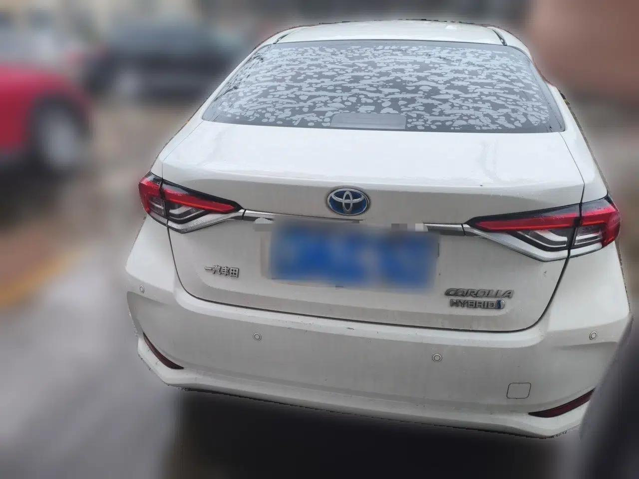 Toyota Corolla 2019 Dual-Engine 1.8L E-CVT GL-i Elite Edition — миниатюра 5