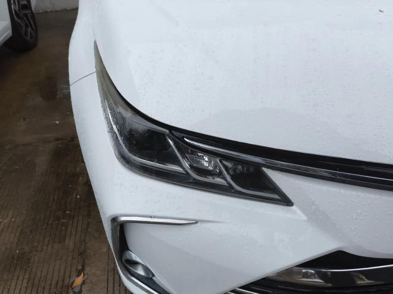 Toyota Corolla 2019 Dual-Engine 1.8L E-CVT GL-i Elite Edition — миниатюра 7