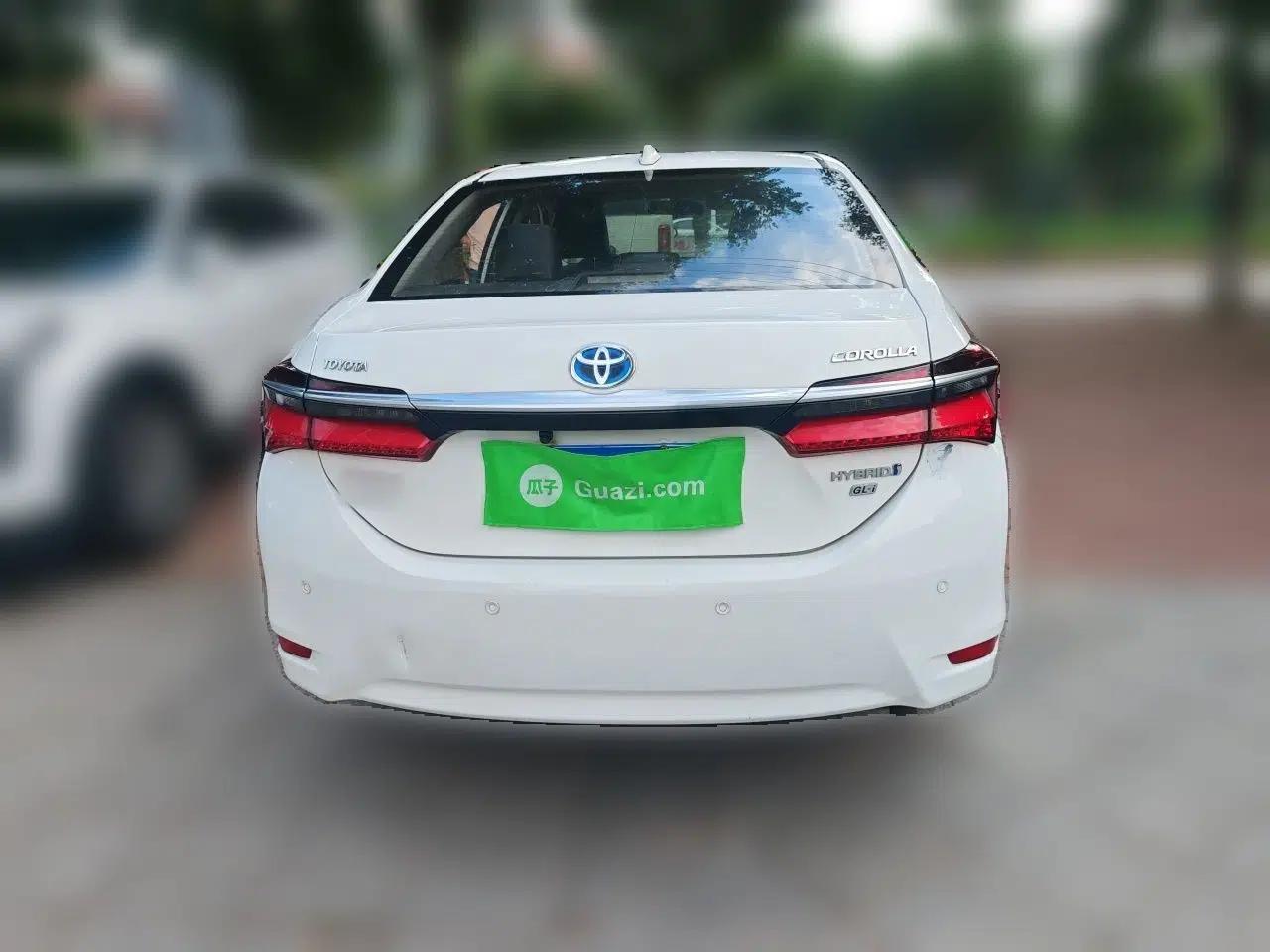 Toyota Corolla 2016 Dual-Engine 1.8L E-CVT Pioneer Edition — миниатюра 5