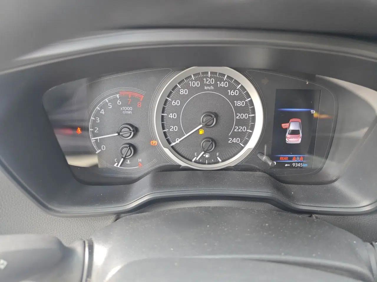 Toyota Corolla 2021 1.2T S-CVT Elite PLUS Edition — миниатюра 11