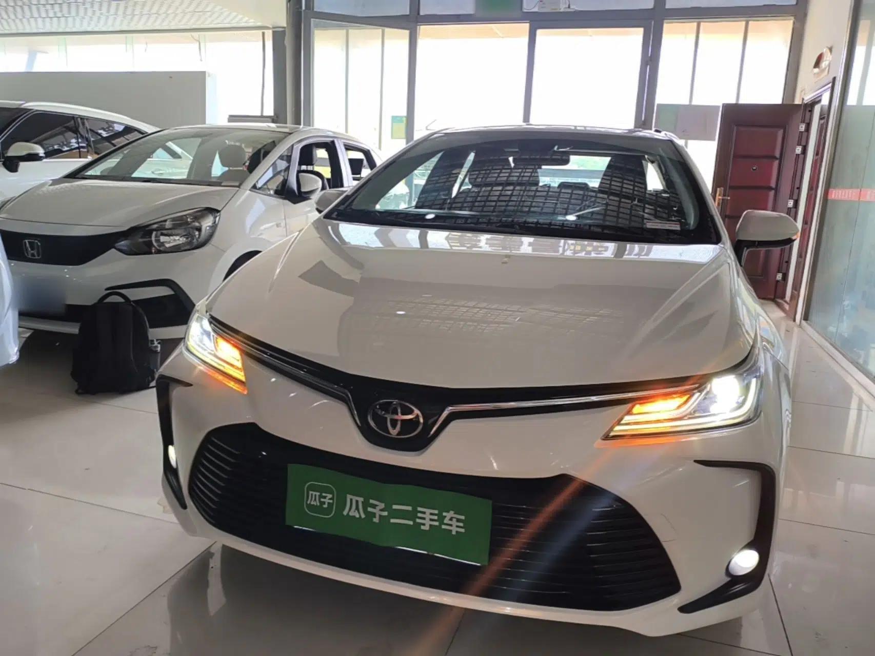 Toyota Corolla 2021 TNGA 1.5L CVT Elite Edition — миниатюра 2