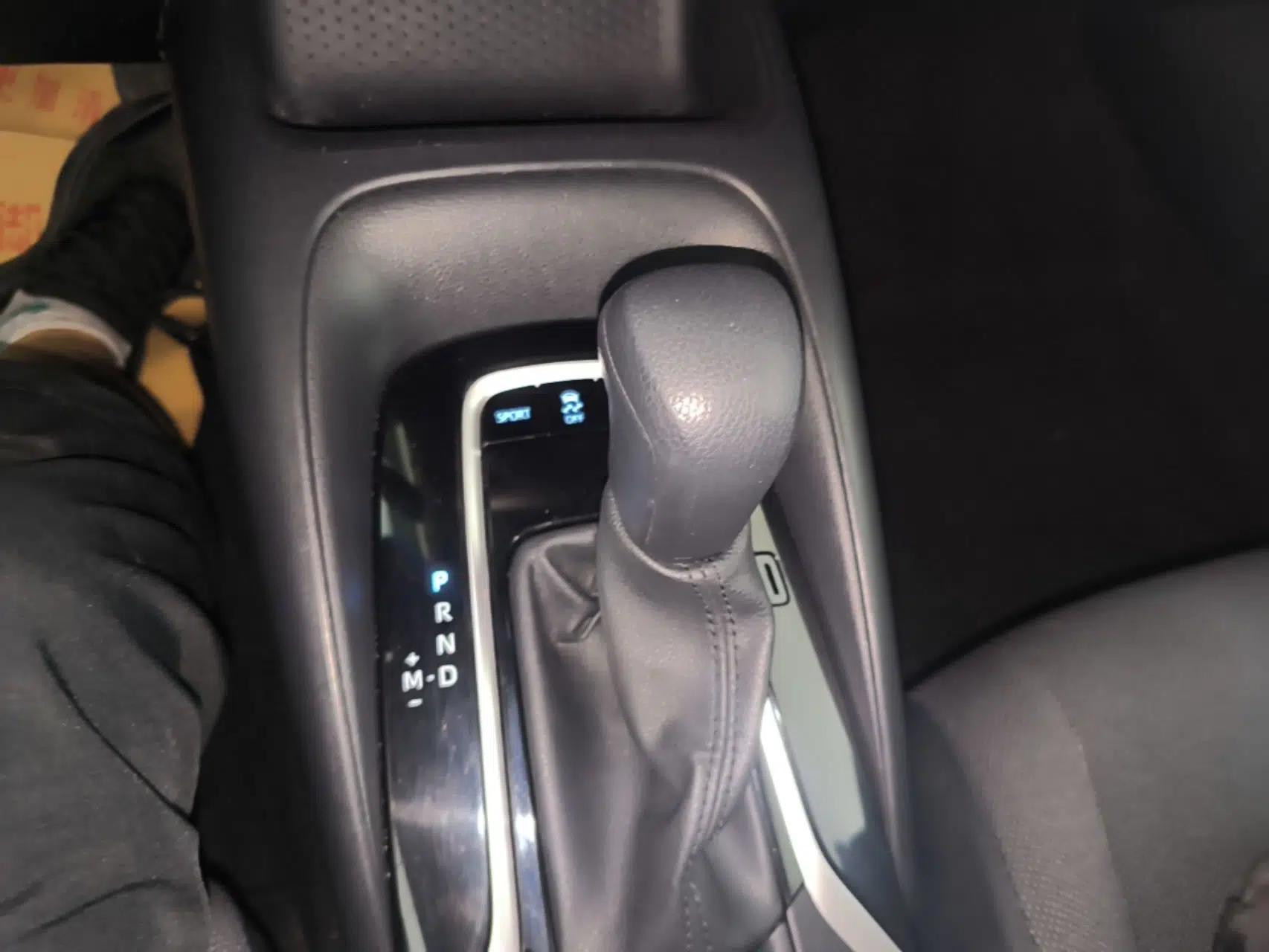 Toyota Corolla 2021 TNGA 1.5L CVT Elite Edition — миниатюра 16