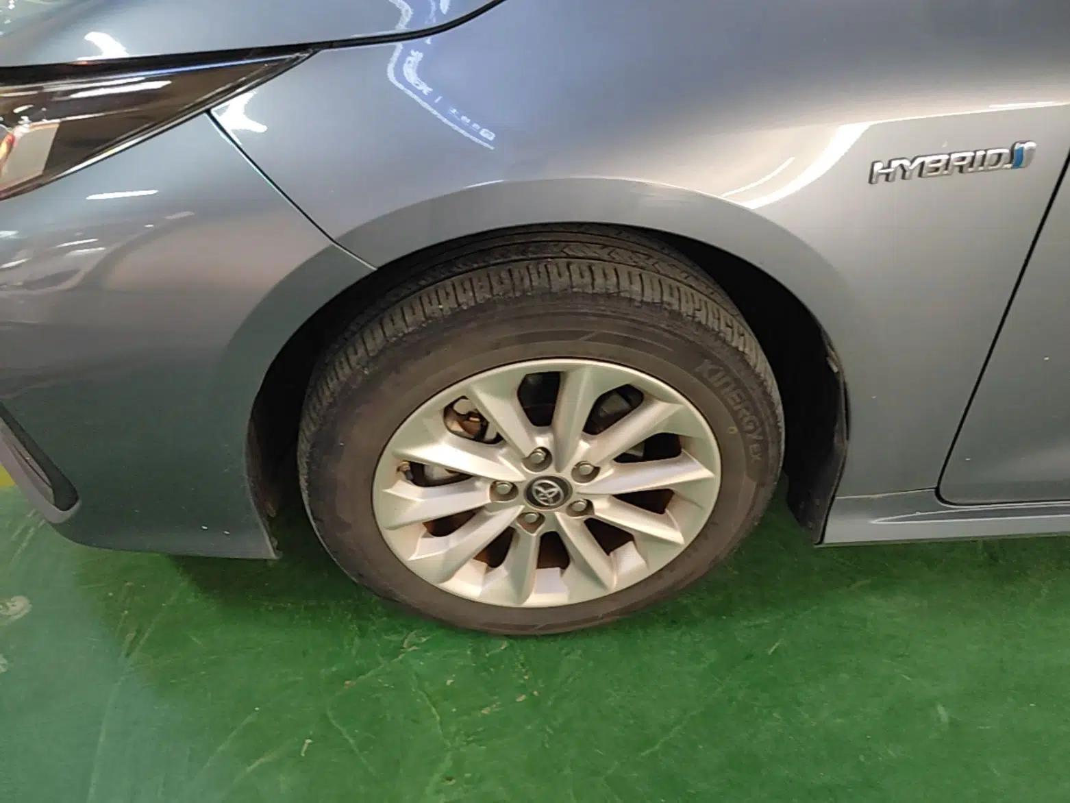 Toyota Corolla 2021 Dual-Motor 1.8L E-CVT Elite Edition — миниатюра 10
