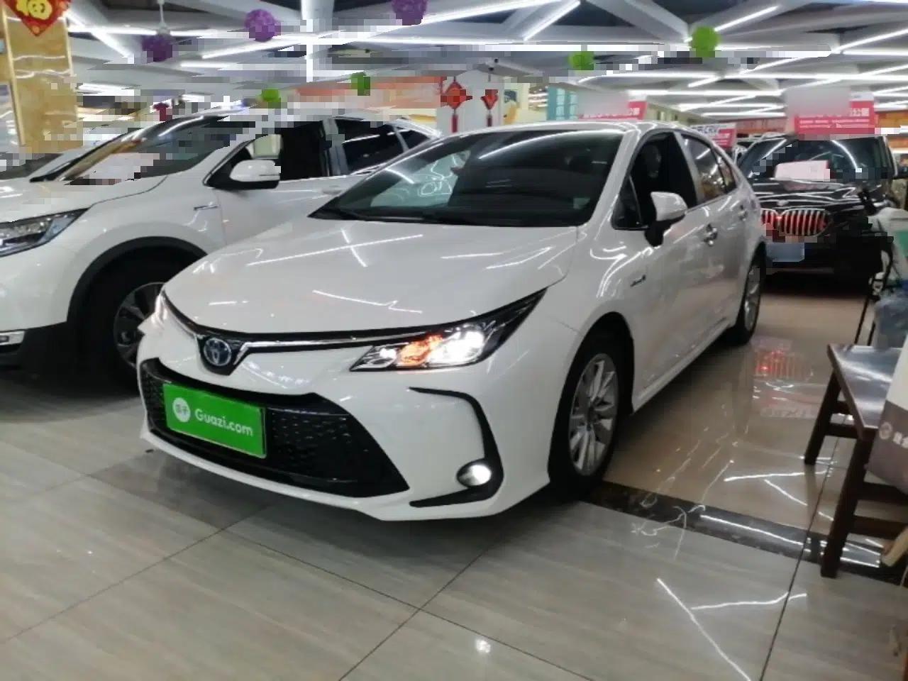 Toyota Corolla 2023 1.8L Smart Electric Hybrid Dual-Motor Elite Edition — миниатюра 1